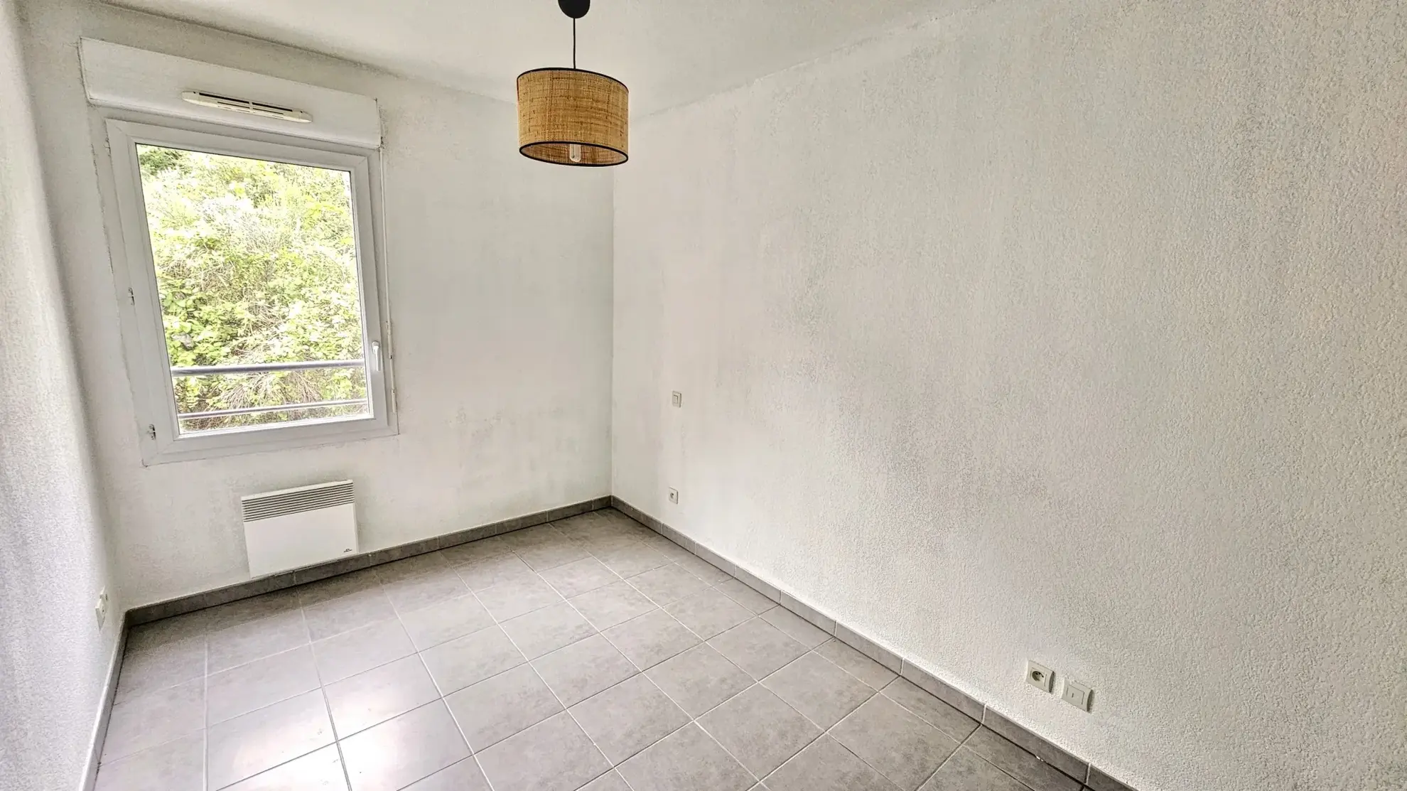 Appartement T3 avec terrasse à Montpellier - 66 m², parking privé et vue parc 