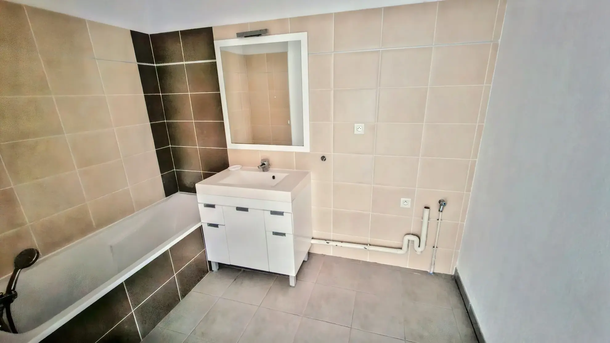 Appartement T3 avec terrasse à Montpellier - 66 m², parking privé et vue parc 