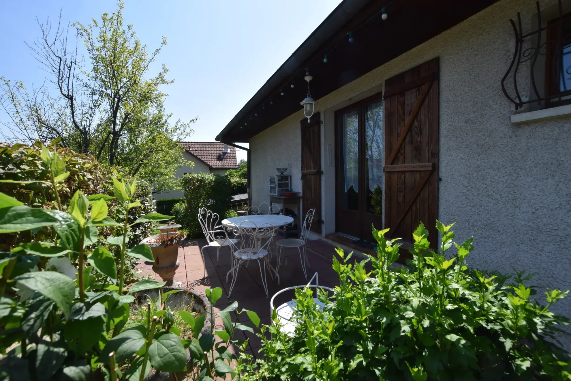Maison de plain-pied lumineuse à NOMMAY - VIEUX-CHARMONT avec garage et jardin 
