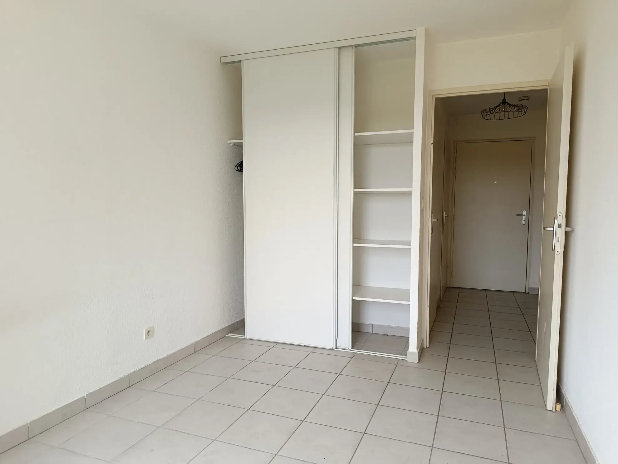 Appartement T2 à vendre à Carcassonne avec balcon et parking 