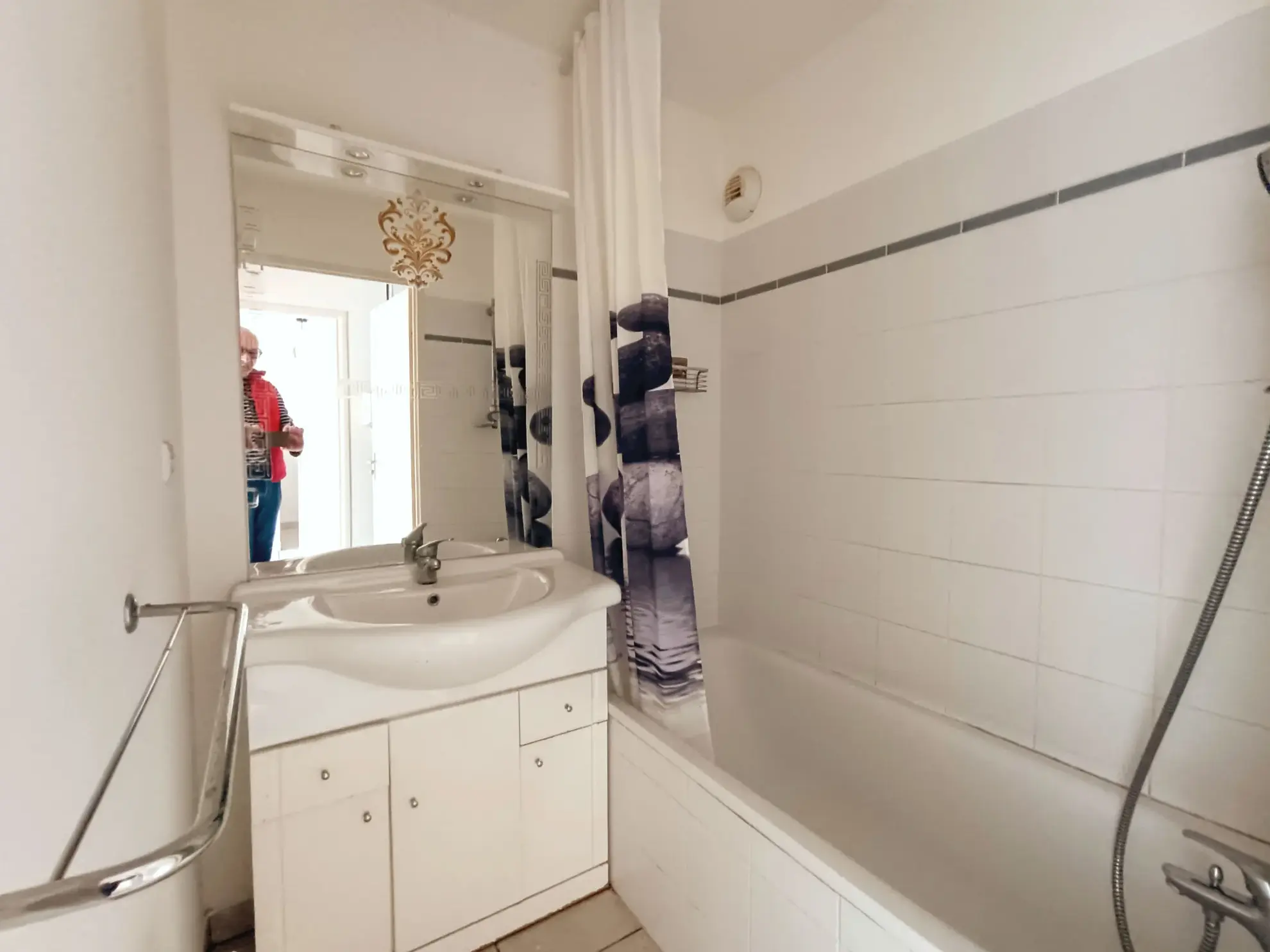 Appartement T2 à vendre à Carcassonne avec balcon et parking 