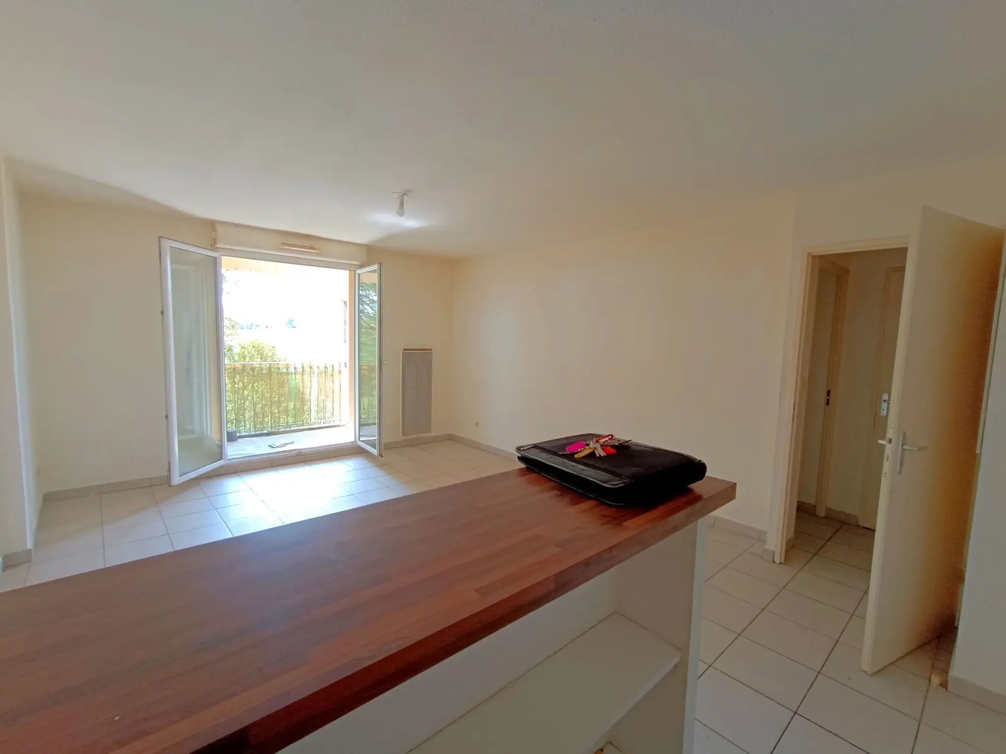 Appartement T2 à vendre à Carcassonne avec balcon et parking 