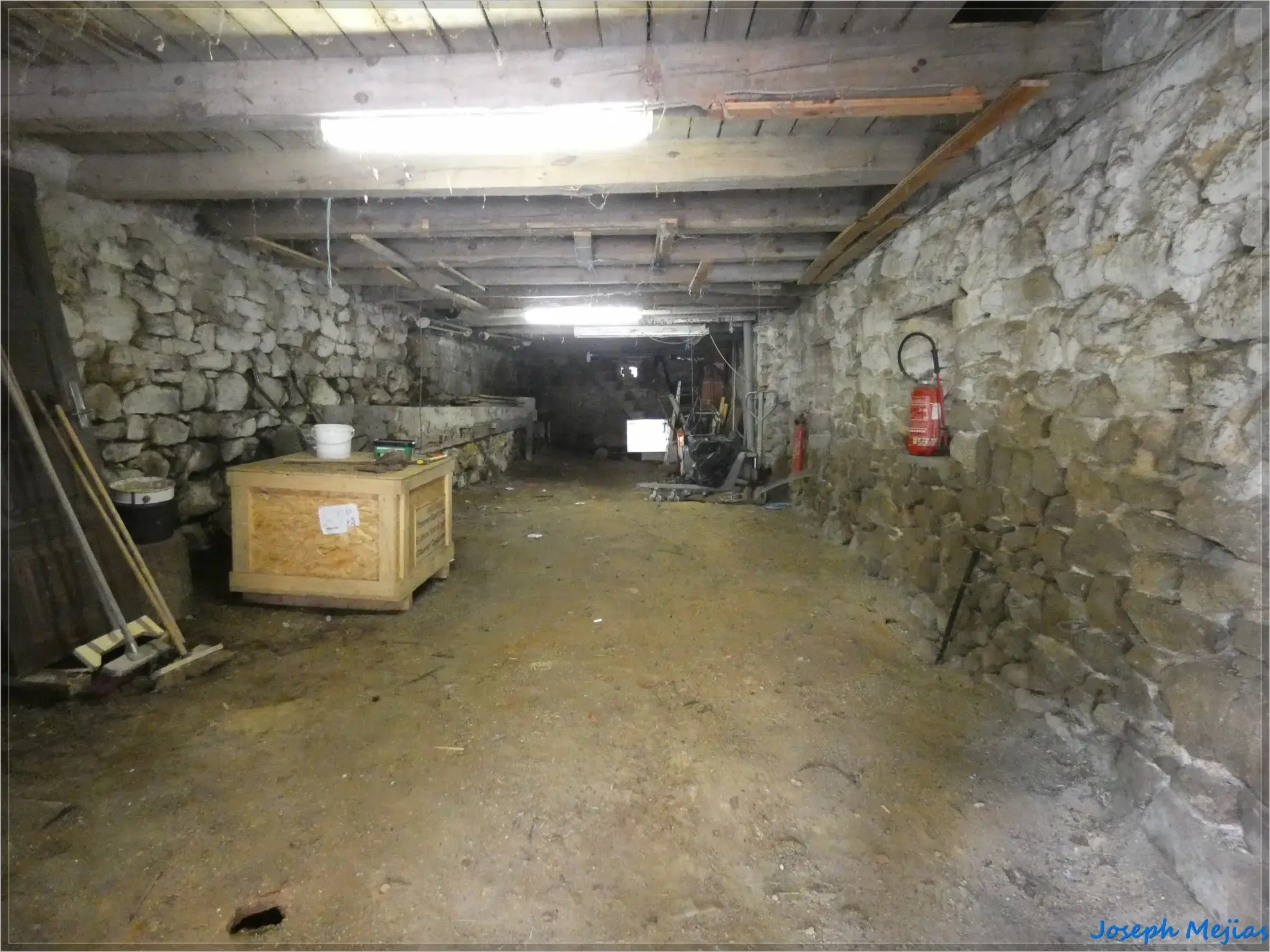 Maison individuelle en campagne avec dépendance, garage et jardin à Saint Apollinaire de Rias 