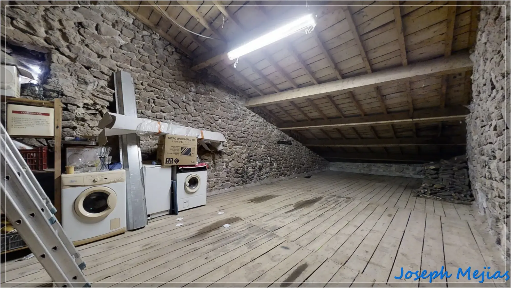 Maison individuelle en campagne avec dépendance, garage et jardin à Saint Apollinaire de Rias 