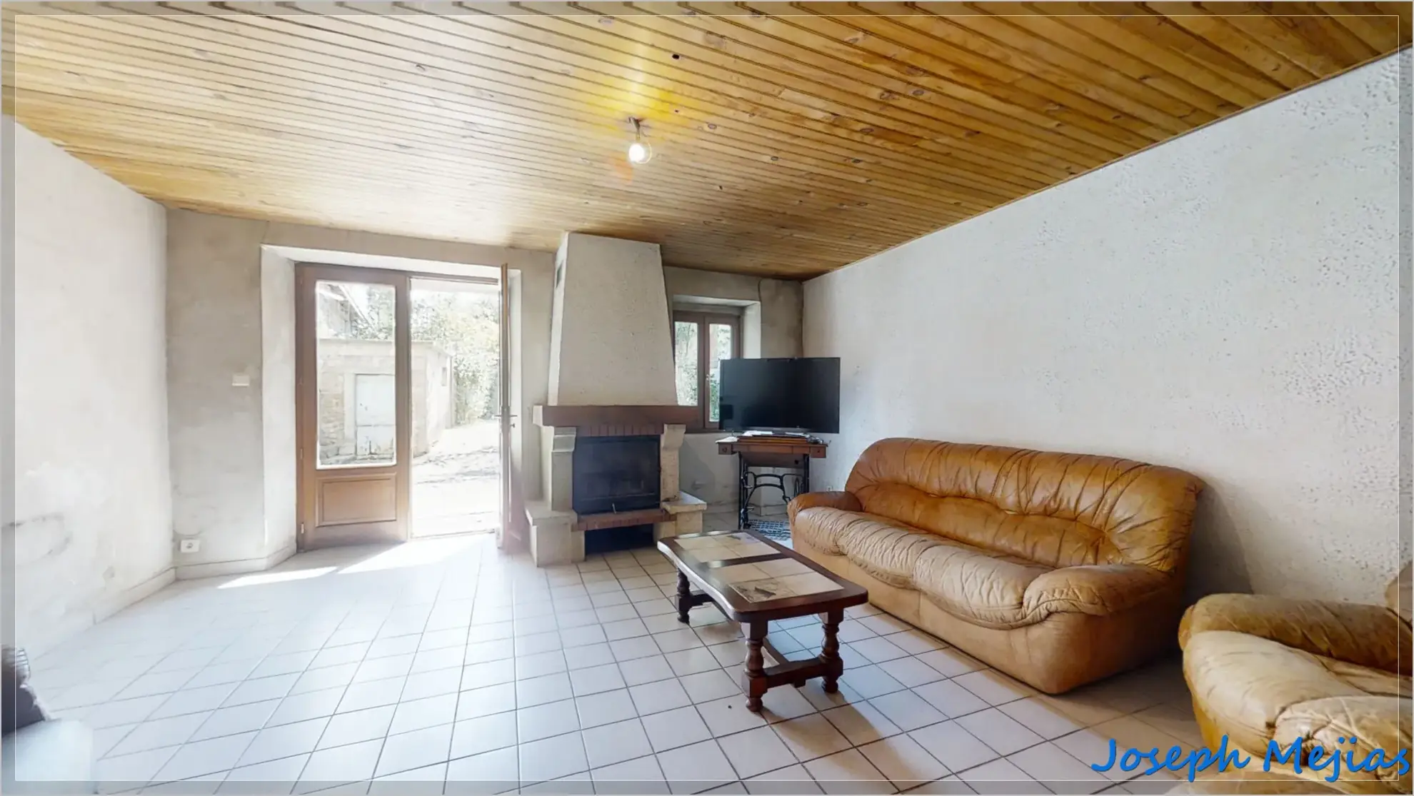 Maison individuelle en campagne avec dépendance, garage et jardin à Saint Apollinaire de Rias 