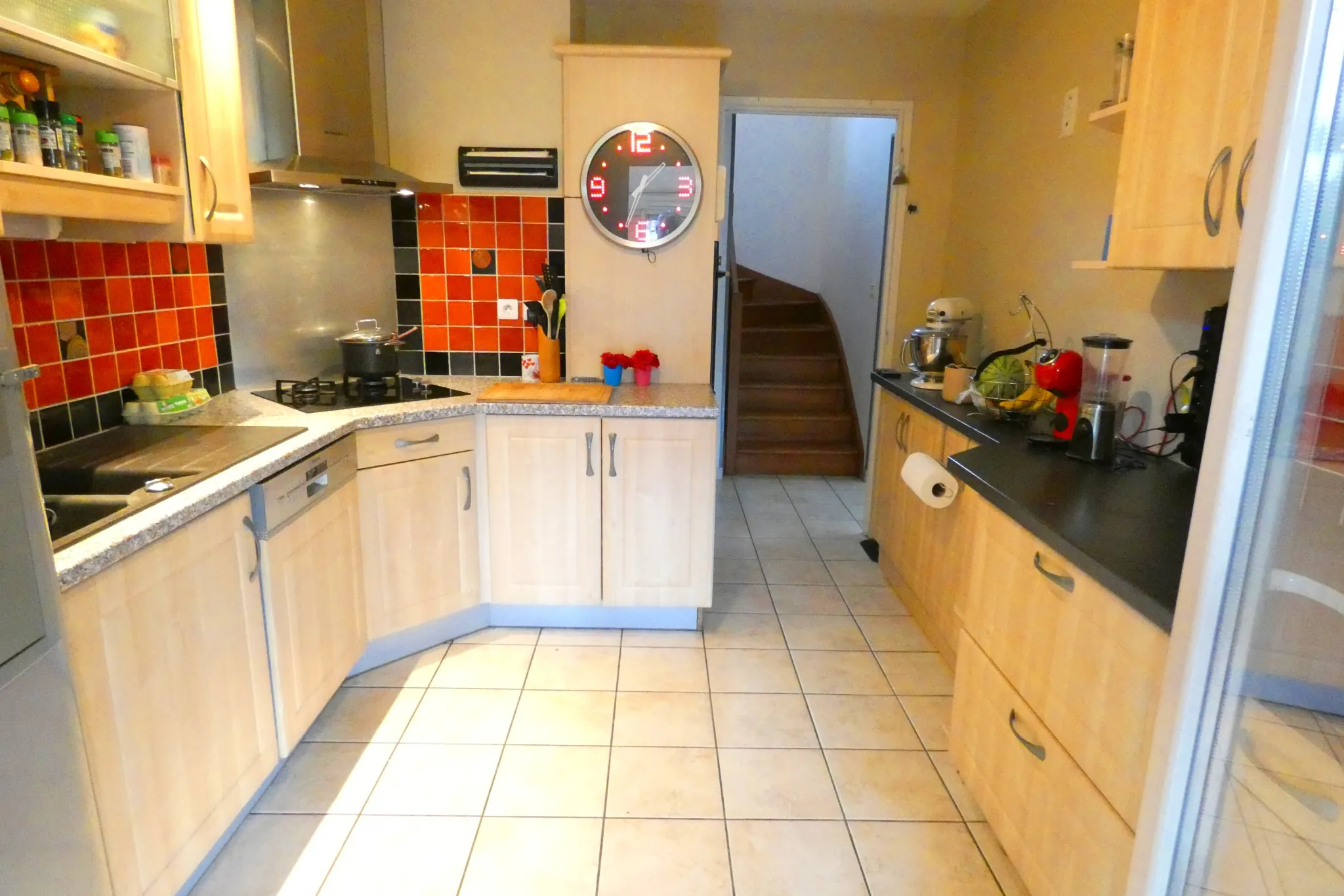 Belle maison à Aurillac avec spa, garage et véranda, construite en 2007 