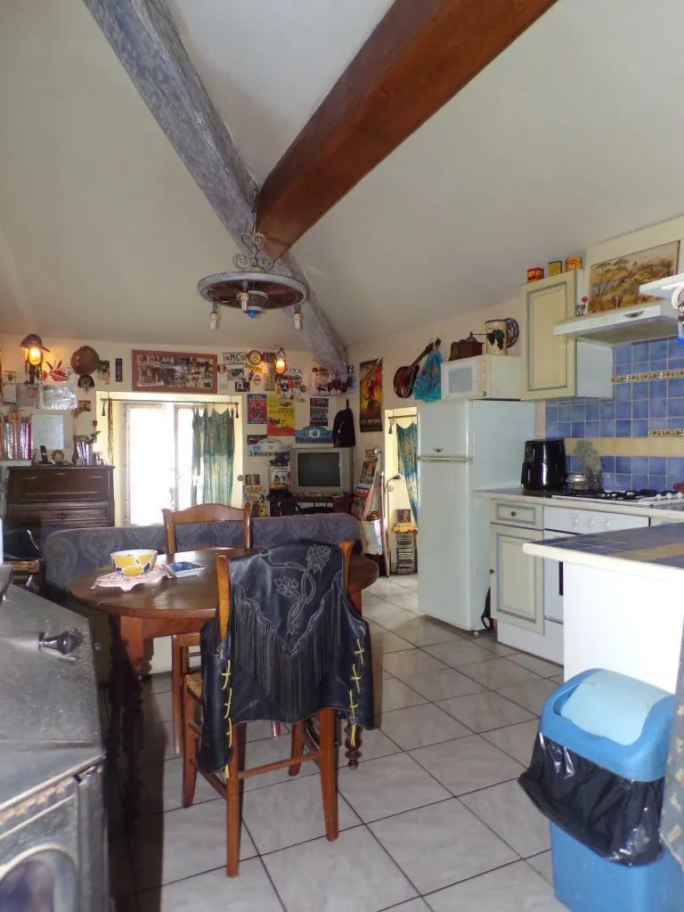Maison de village avec appartement et vue sur le Canigou à rénover à Saint Laurent de Cerdans