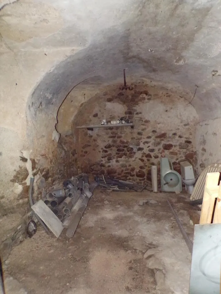 Maison de village avec appartement et vue sur le Canigou à rénover à Saint Laurent de Cerdans 