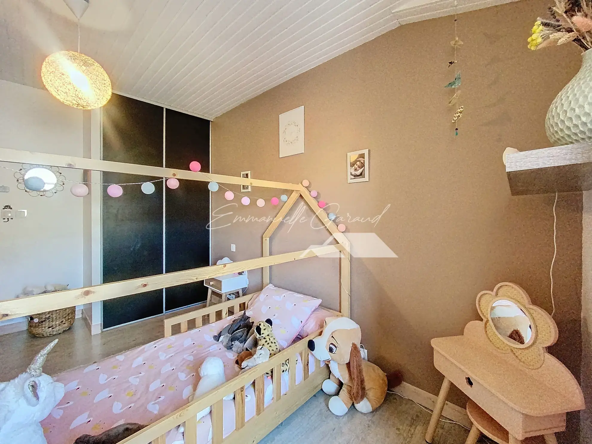 Maison de village rénovée de 134 m² à Saint Rome de Cernon avec garage et jardin 