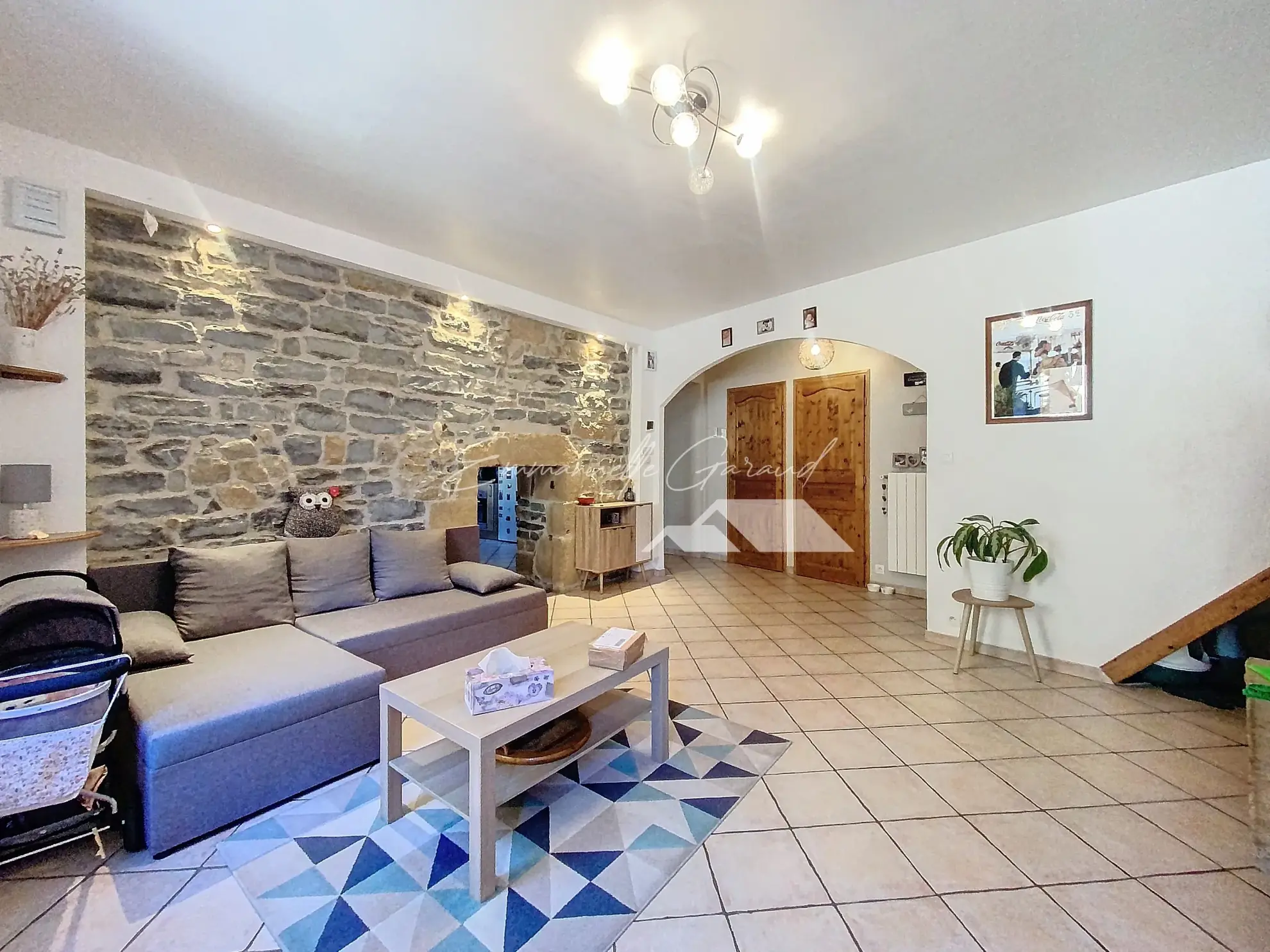 Maison de village rénovée de 134 m² à Saint Rome de Cernon avec garage et jardin