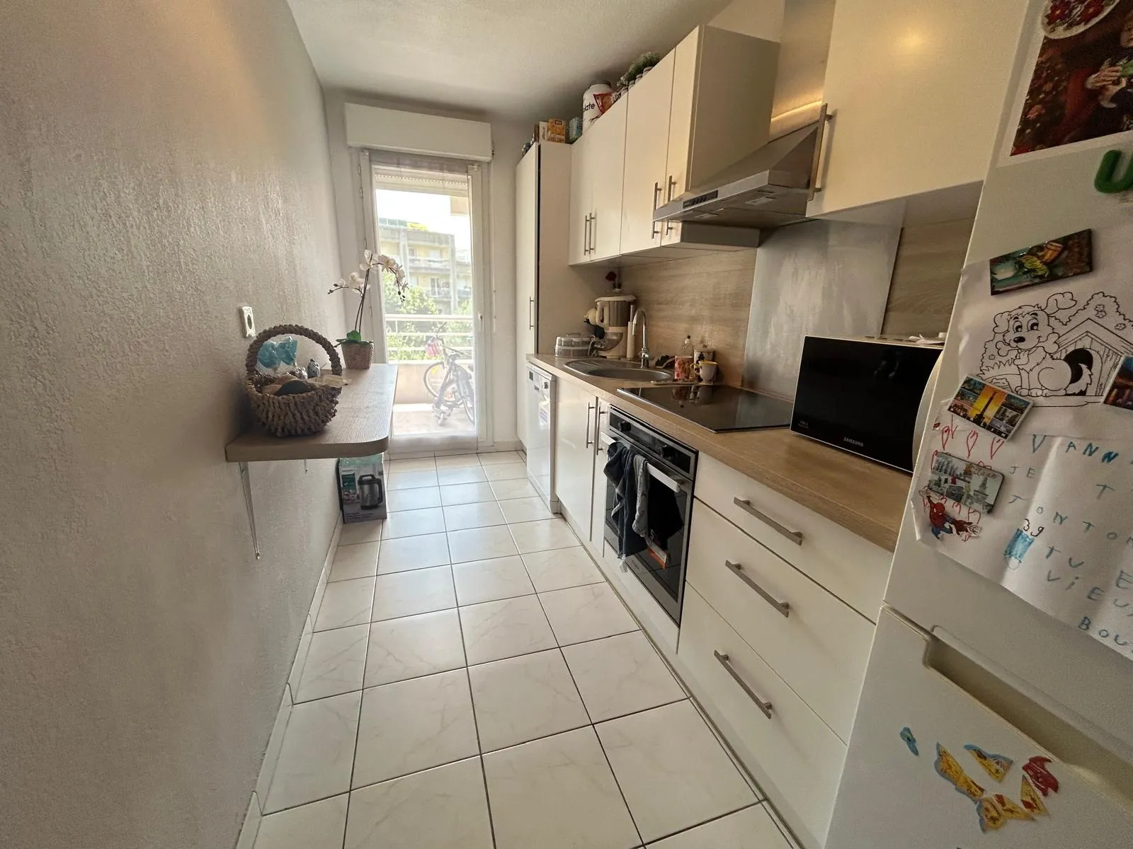 Bel appartement 3 pièces de 64 m² avec terrasse et parking à Saint-André-de-la-Roche 