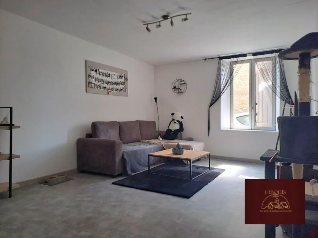 Charmante maison de village avec vue, jardin et garage à Lemainville 