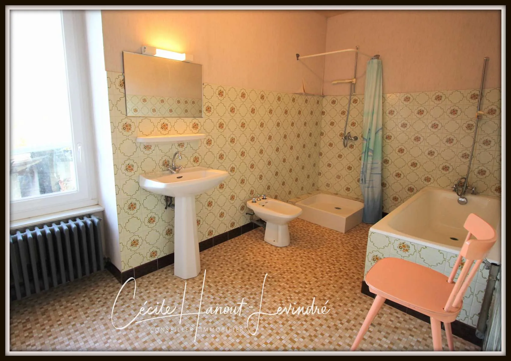 Propriété en pierre avec dépendances et grand terrain à Pleine-Fougères, 15 min du Mont-Saint-Michel 