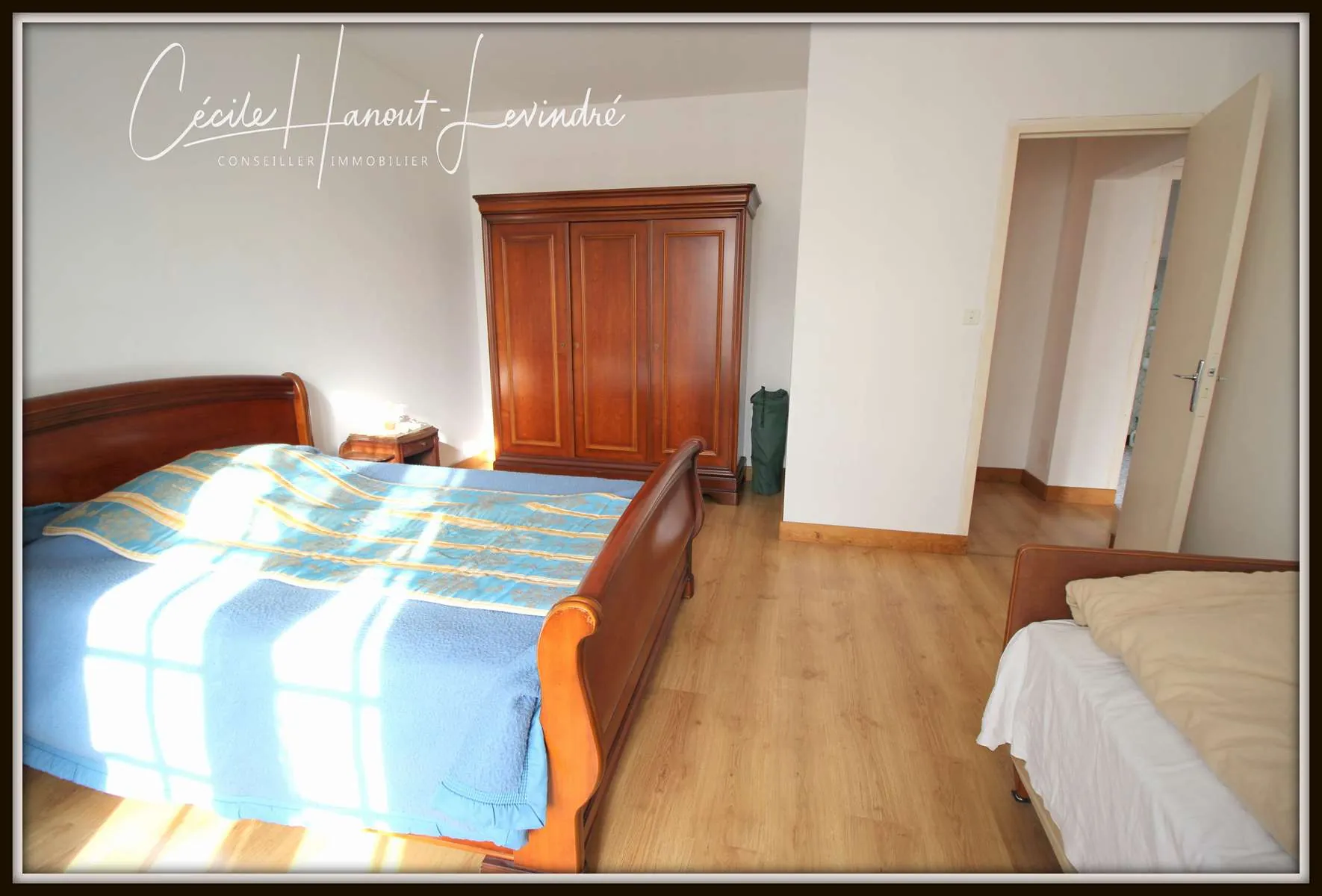 Propriété en pierre avec dépendances et grand terrain à Pleine-Fougères, 15 min du Mont-Saint-Michel 