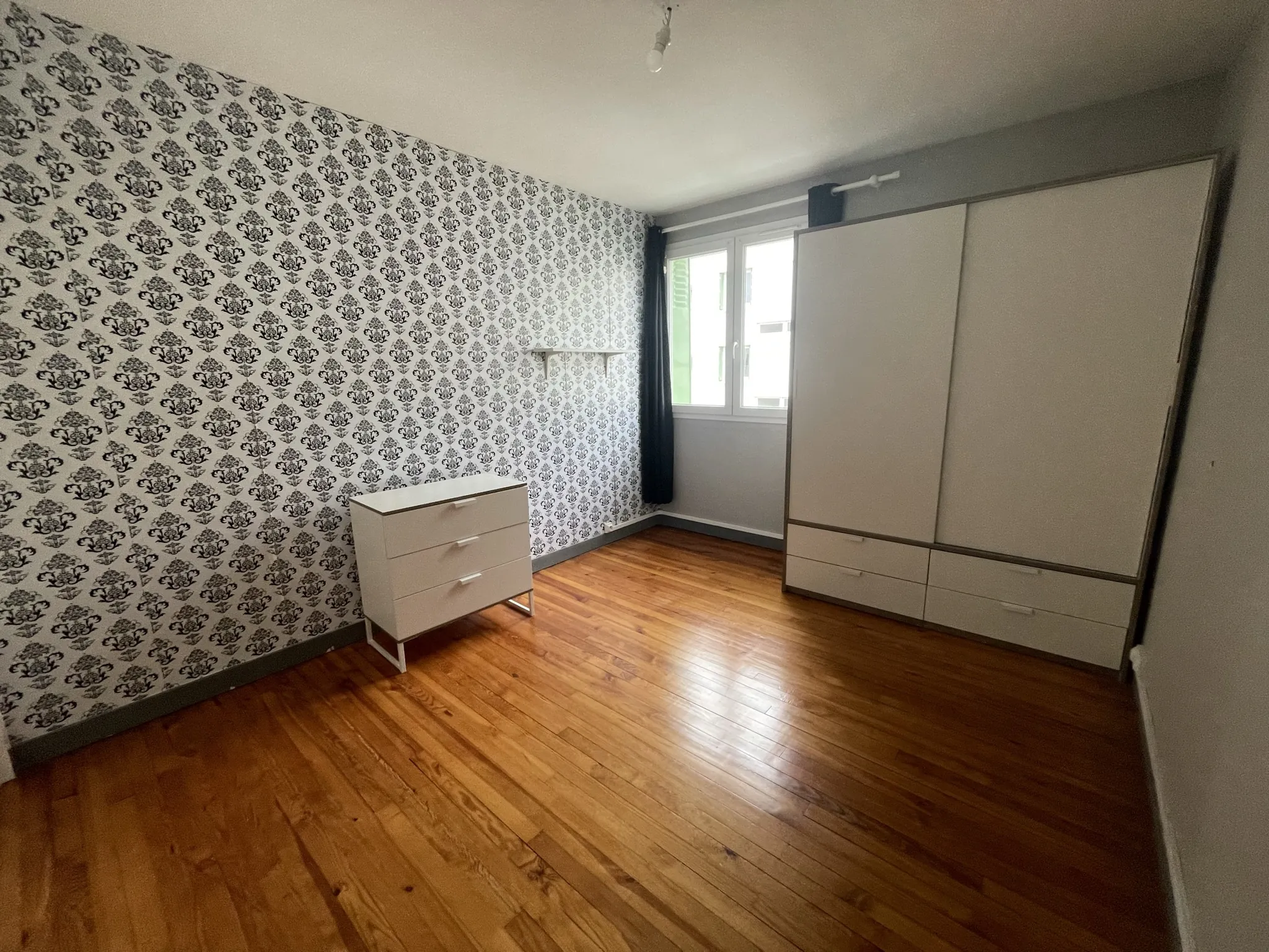 Appartement T3 à vendre à Chamalières avec garage et cave – Centre-ville 