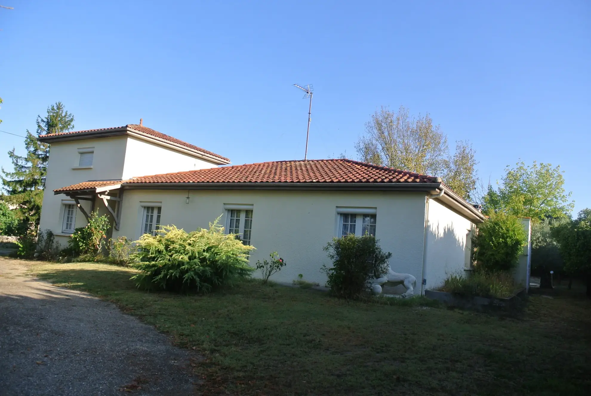 Maison traditionnelle avec piscine à Virazeil, à 10 min de Marmande