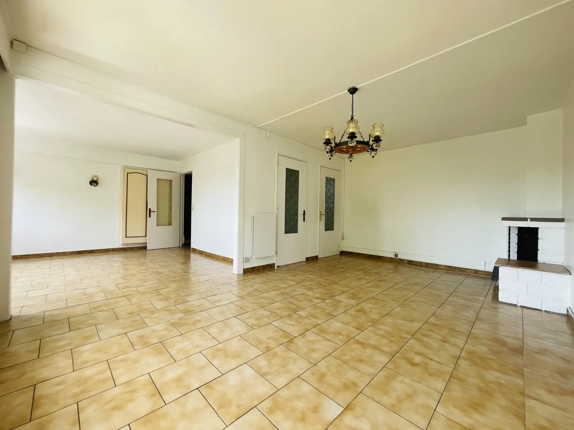 Spacieux appartement de 98 m² avec balcon en centre-ville de Maubeuge