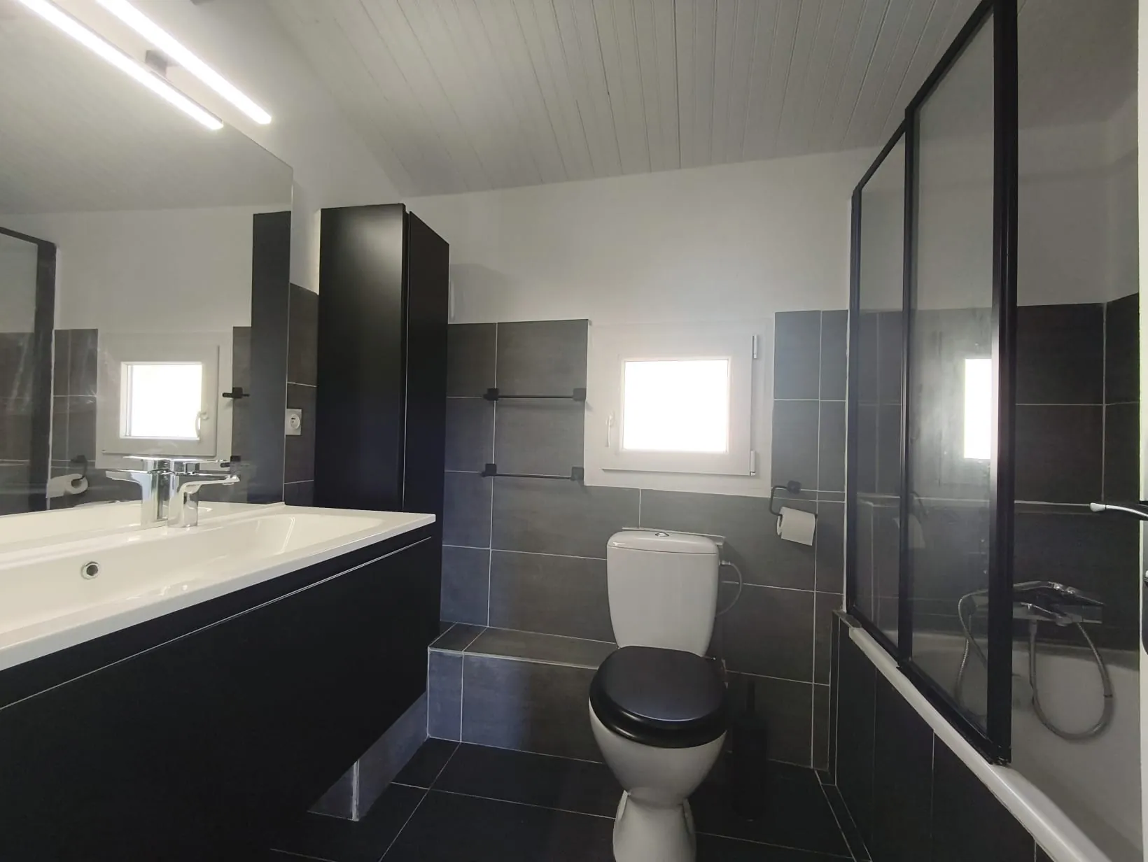 Maison de village rénovée à vendre à Spéracèdes avec vue dégagée 