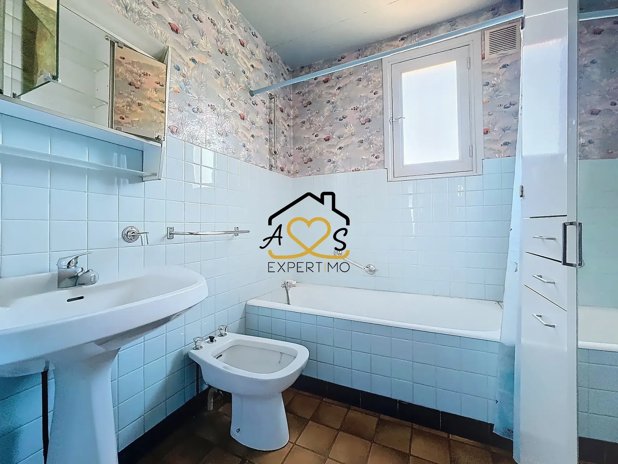 Maison à rénover à Courpière avec grand terrain et dépendance 