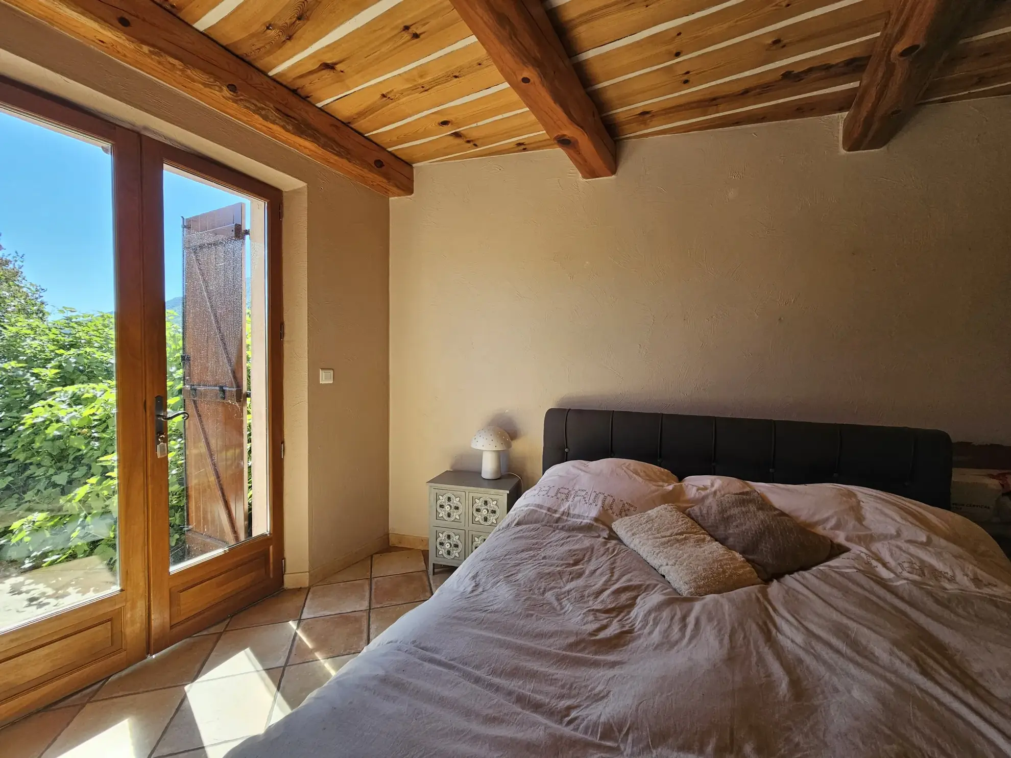 Maison individuelle à Caille avec vue dégagée, jardin, 4 pièces – Idéal résidence secondaire ou principale 