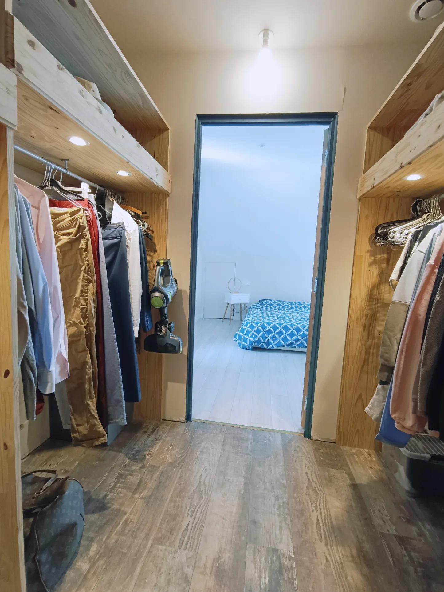 Belle maison en pierre avec piscine, 4 chambres, proche Périgueux 