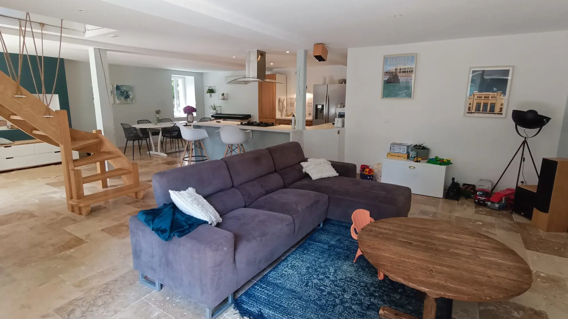 Belle maison en pierre avec piscine, 4 chambres, proche Périgueux 