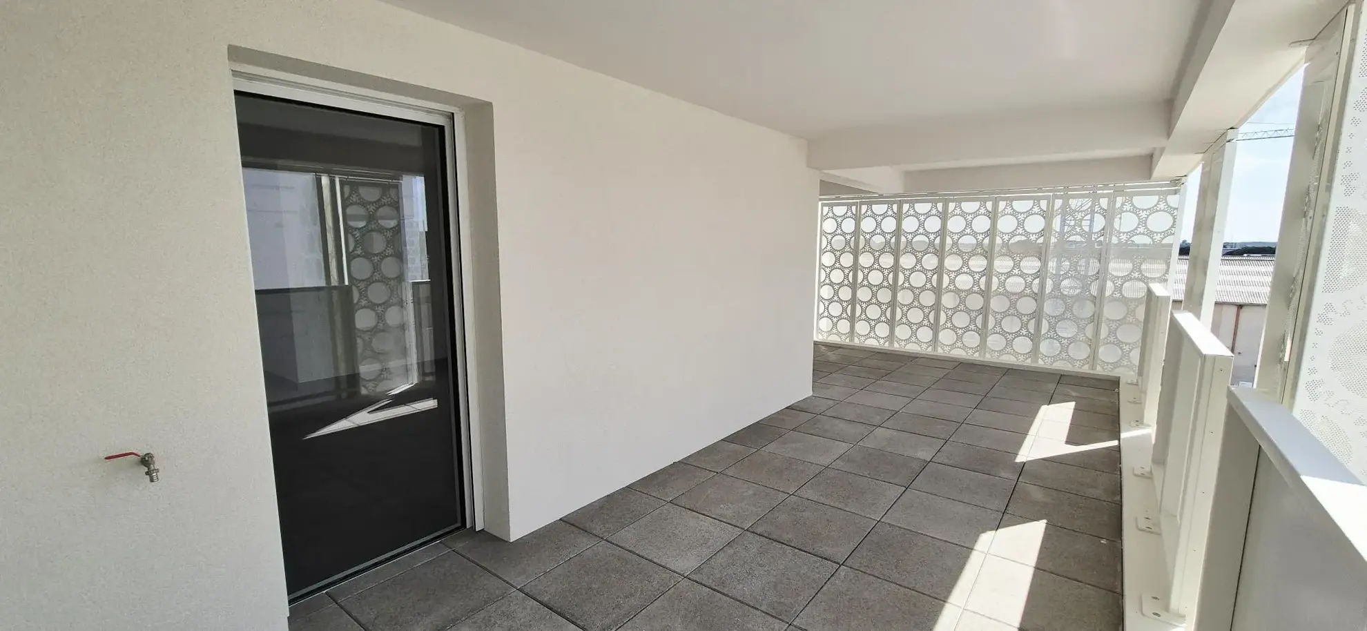 Appartement T4 avec terrasse à Montpellier près des Arènes – 90,20 m² 