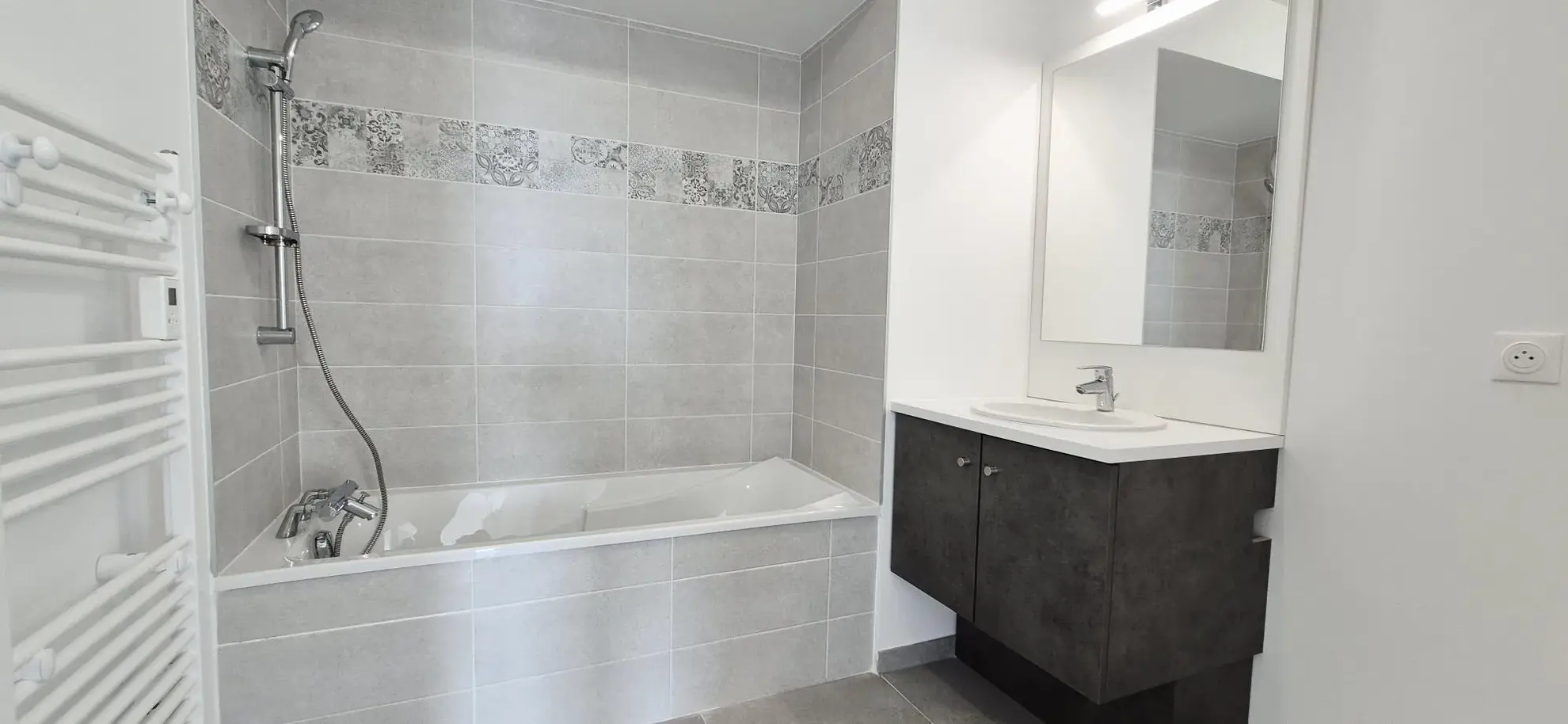 Appartement T4 avec terrasse à Montpellier près des Arènes – 90,20 m² 