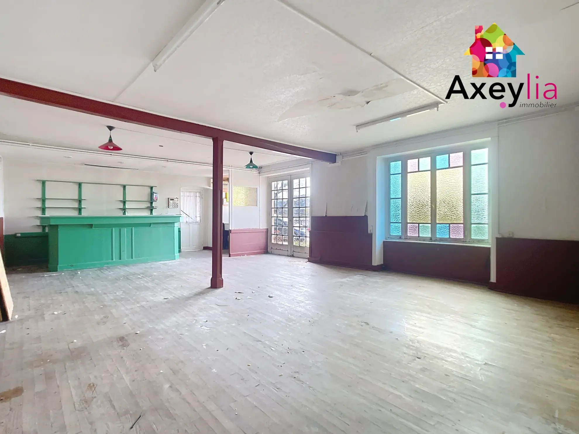 Plateau à rénover de 60 m² avec terrasse à Cuinzier proche Charlieu