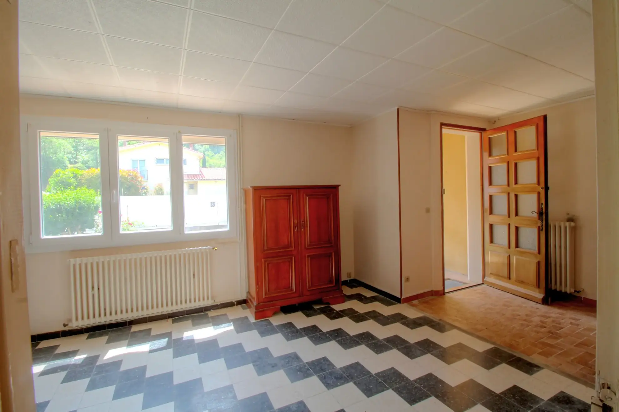 Maison à vendre avec jardin et garage à Villegailhenc, proche Carcassonne 