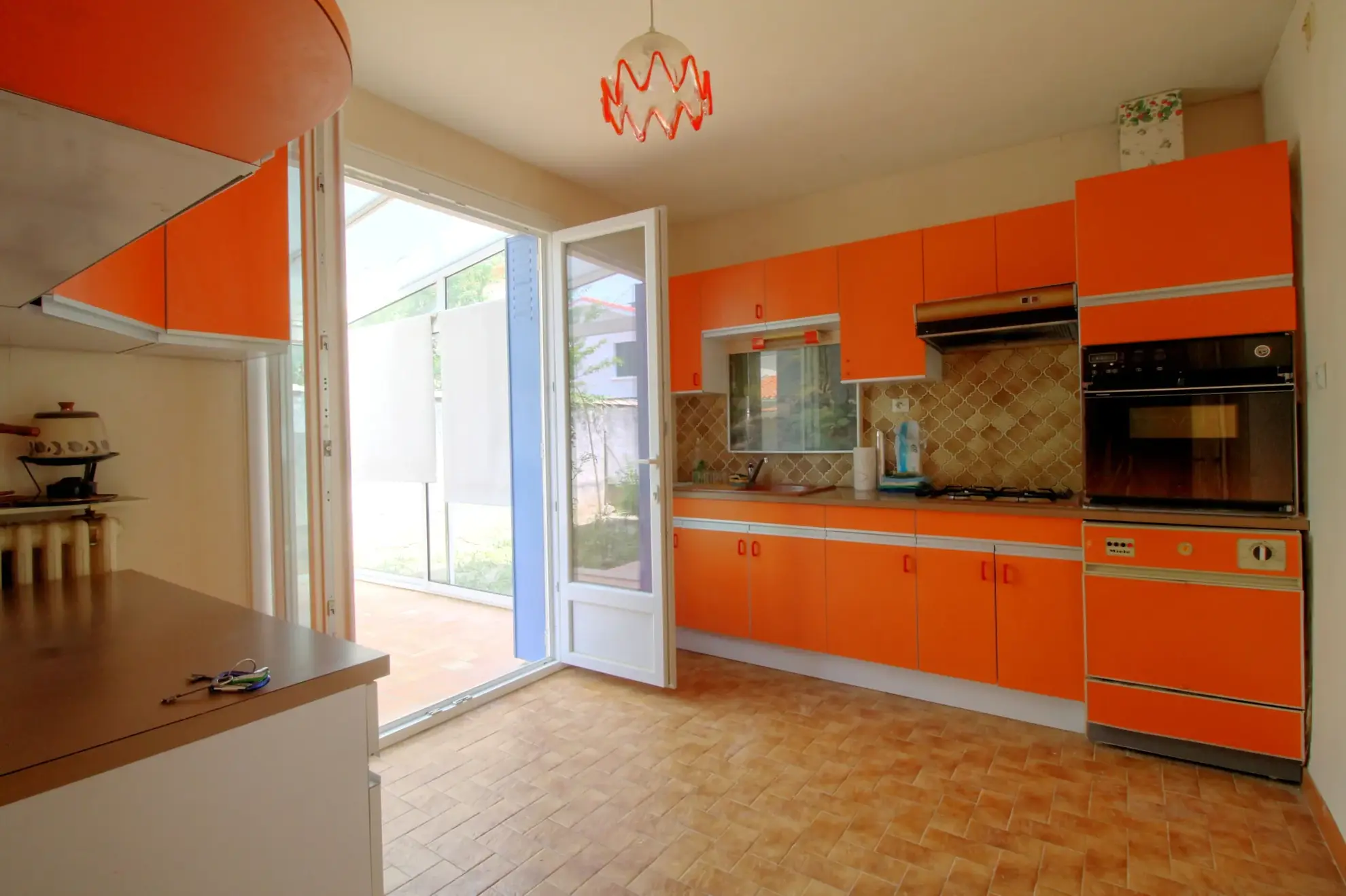 Maison à vendre avec jardin et garage à Villegailhenc, proche Carcassonne 