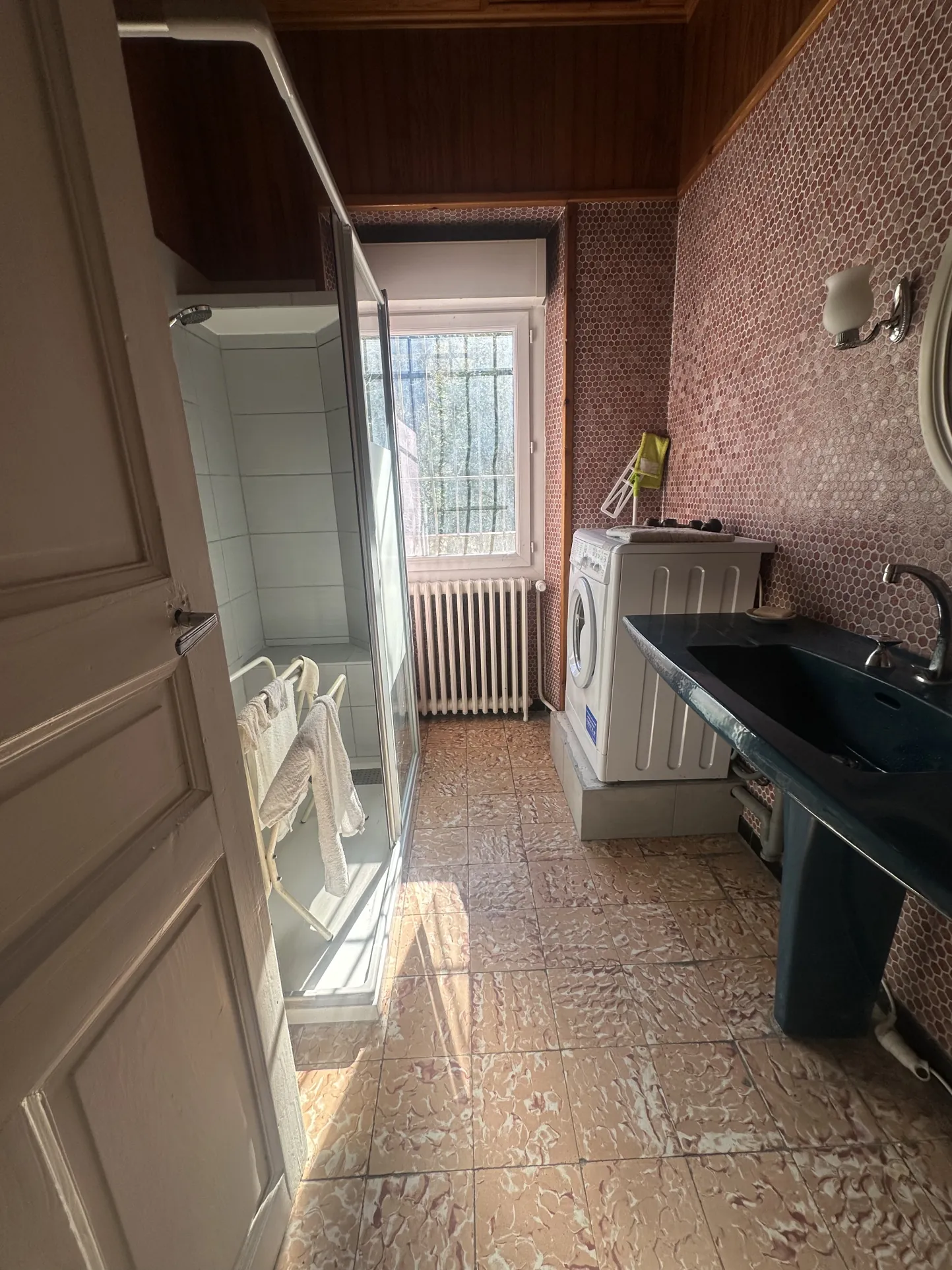 Villa Art Déco T4 à Bessèges avec sous-sol total et terrain détachable 