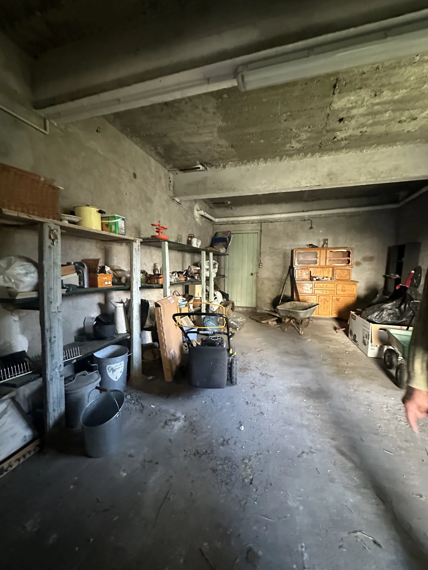 Villa Art Déco T4 à Bessèges avec sous-sol total et terrain détachable 