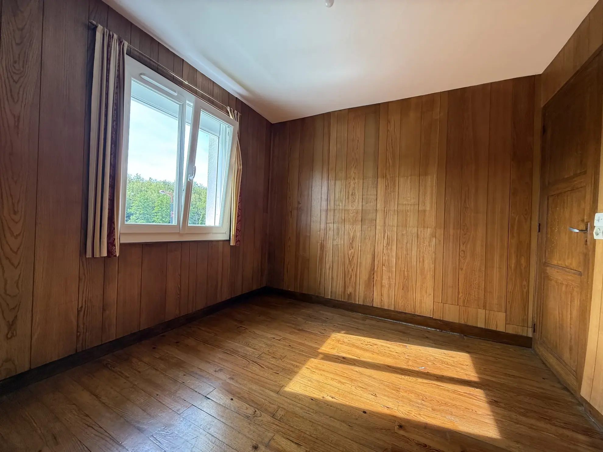 Pavillon avec sous-sol à vendre à Beuvillers proche Lisieux 