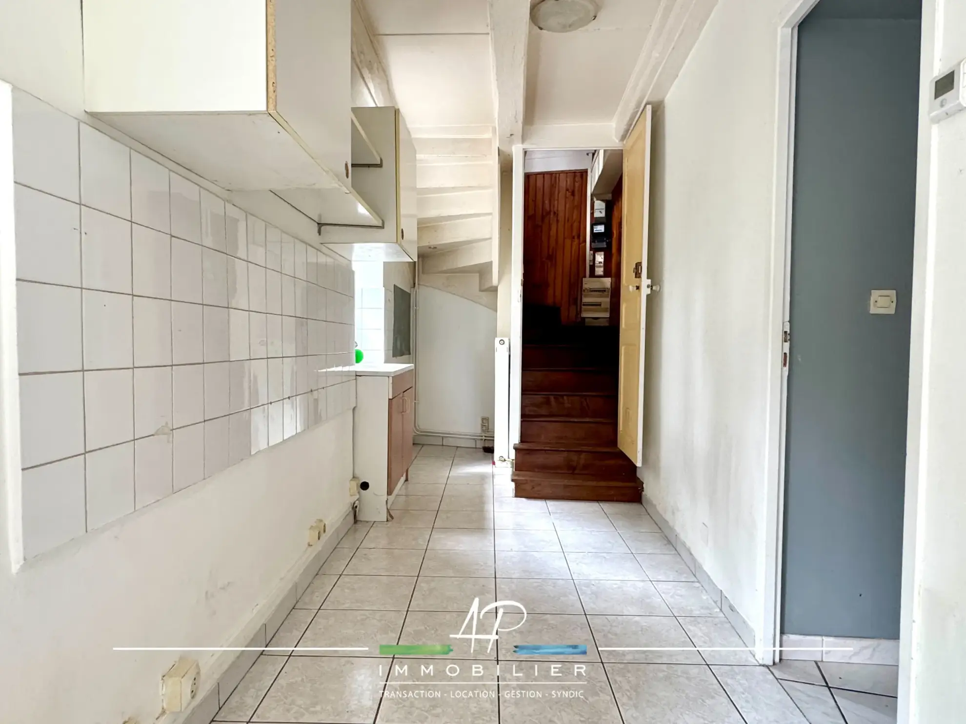 Maison ancienne avec grange et jardin à Beire-le-Châtel 