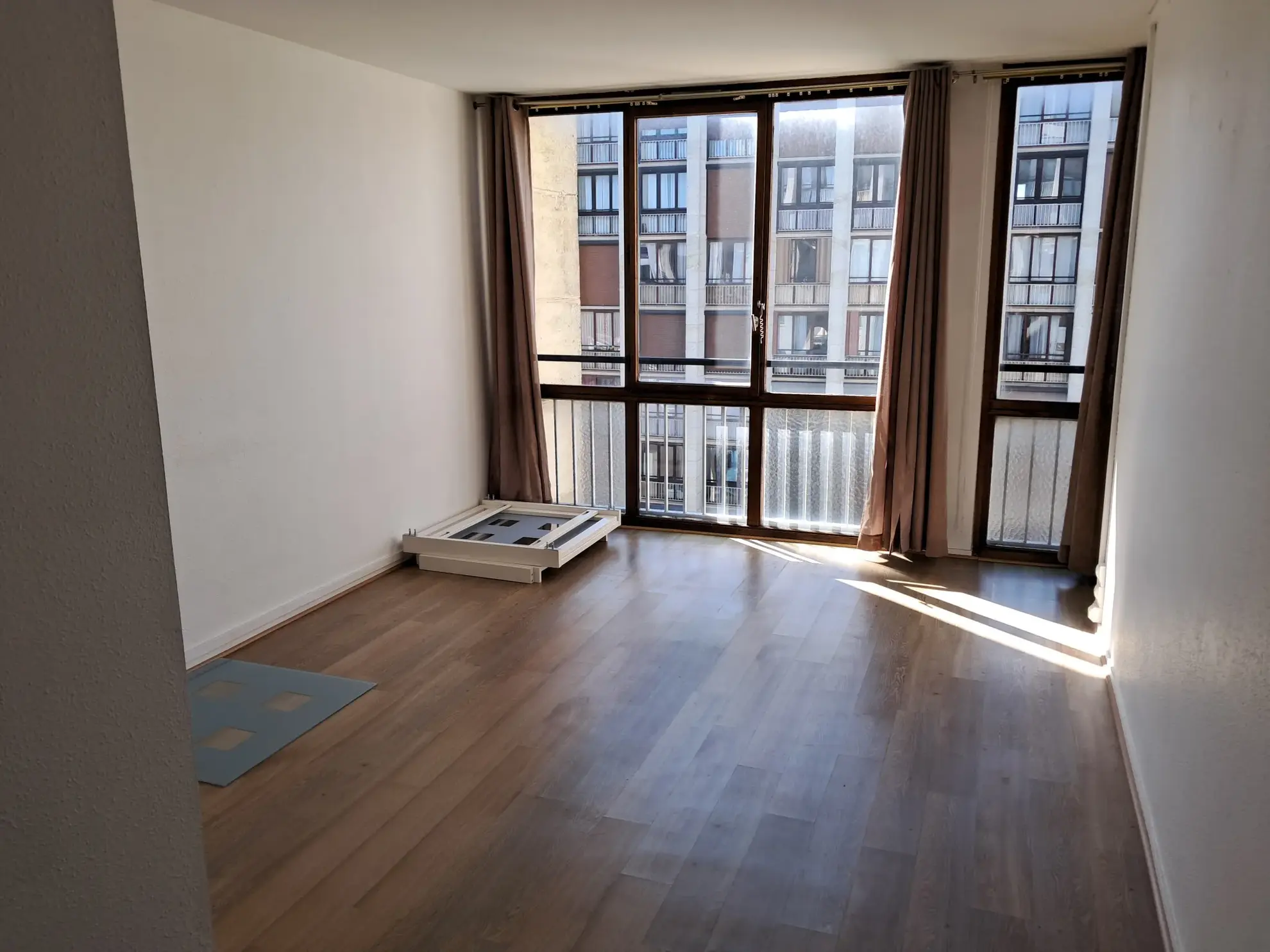 Appartement 3 pièces en vente à Meudon-la-Forêt au 8ème étage