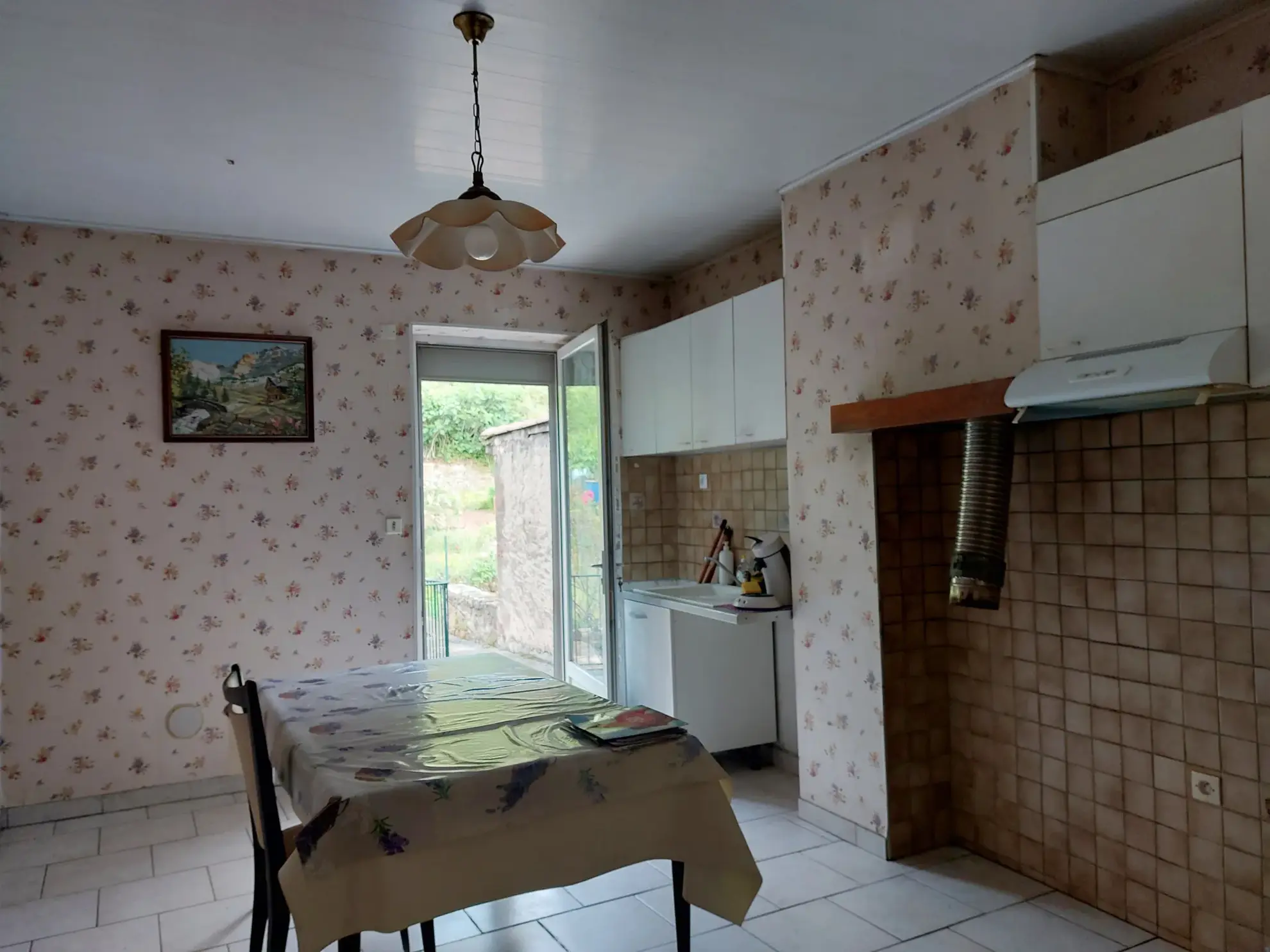 Charmante maison de village de 132 m² avec grand terrain à Camarès 