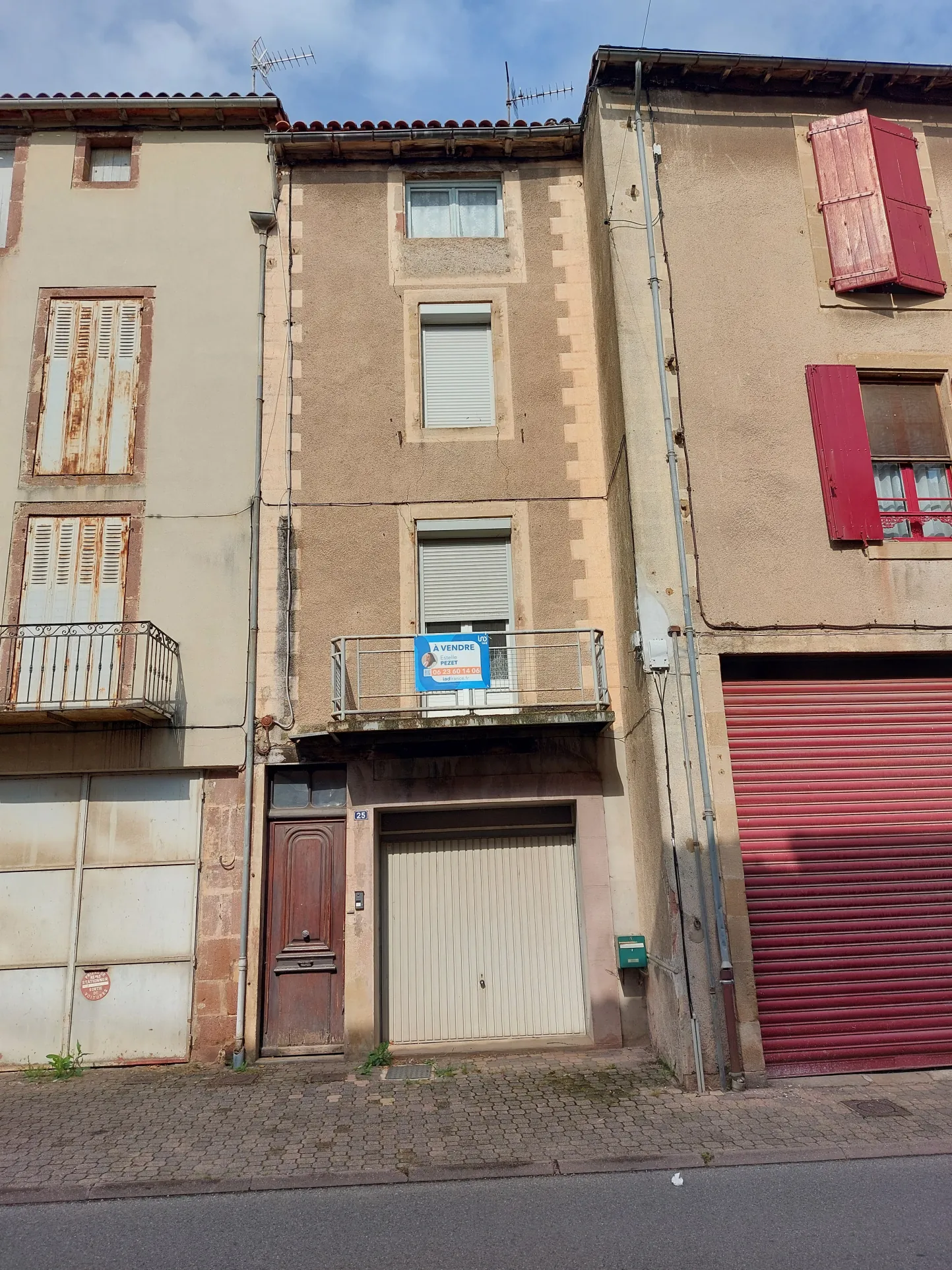 Charmante maison de village de 132 m² avec grand terrain à Camarès 