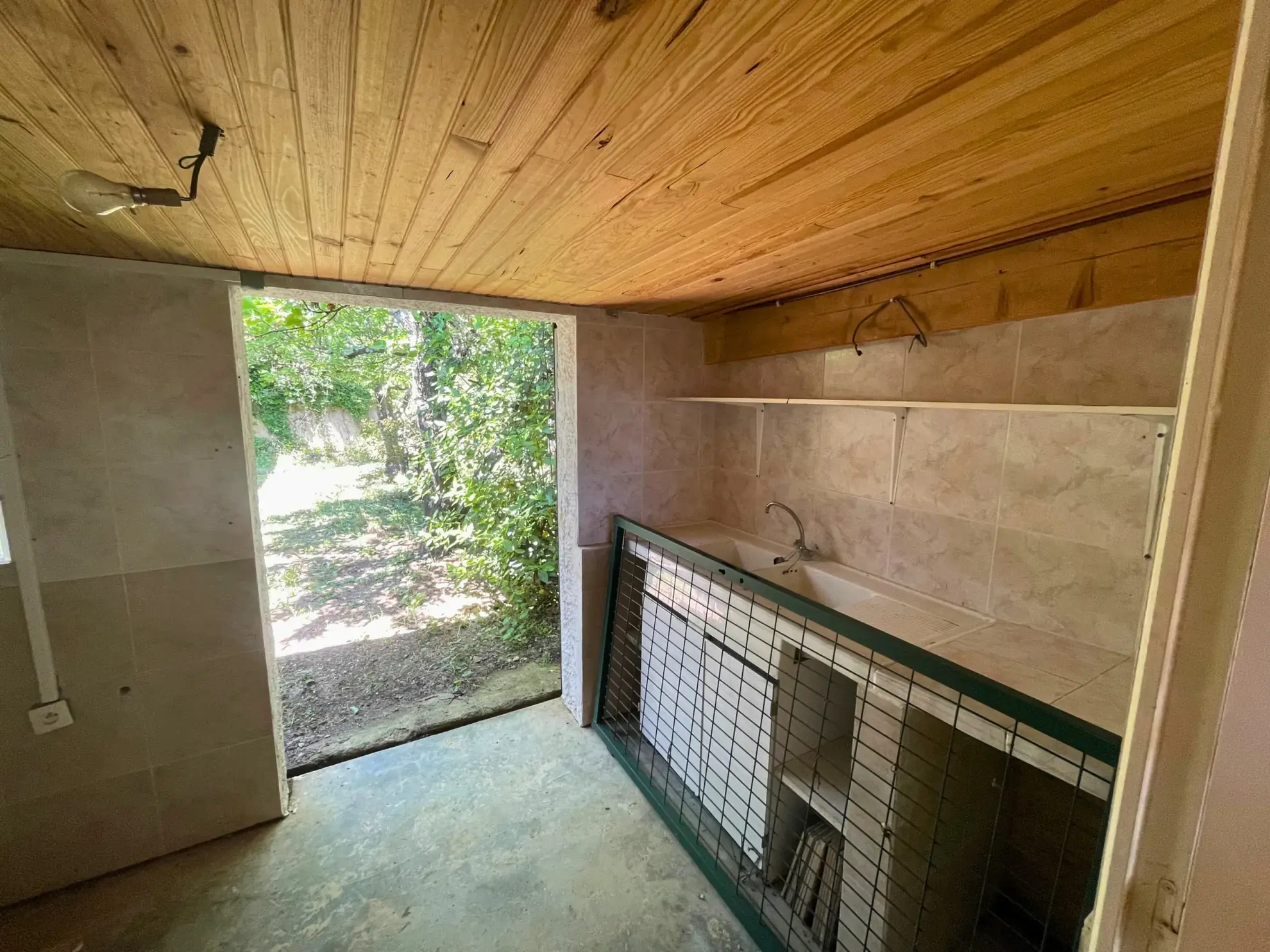 Villa de plain-pied à Pont-Saint-Esprit - Calme et confort 