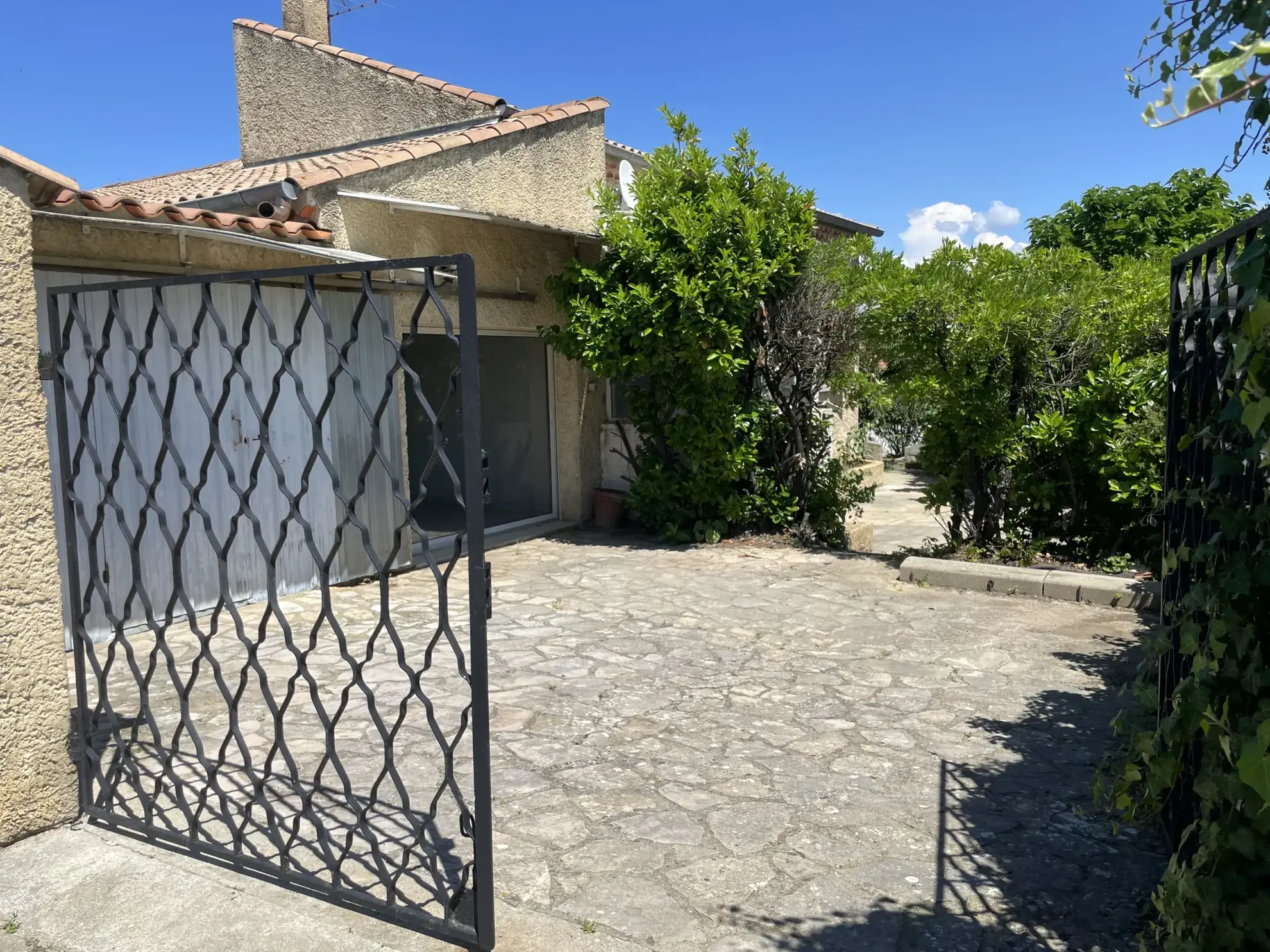 Villa de plain-pied à Pont-Saint-Esprit - Calme et confort 