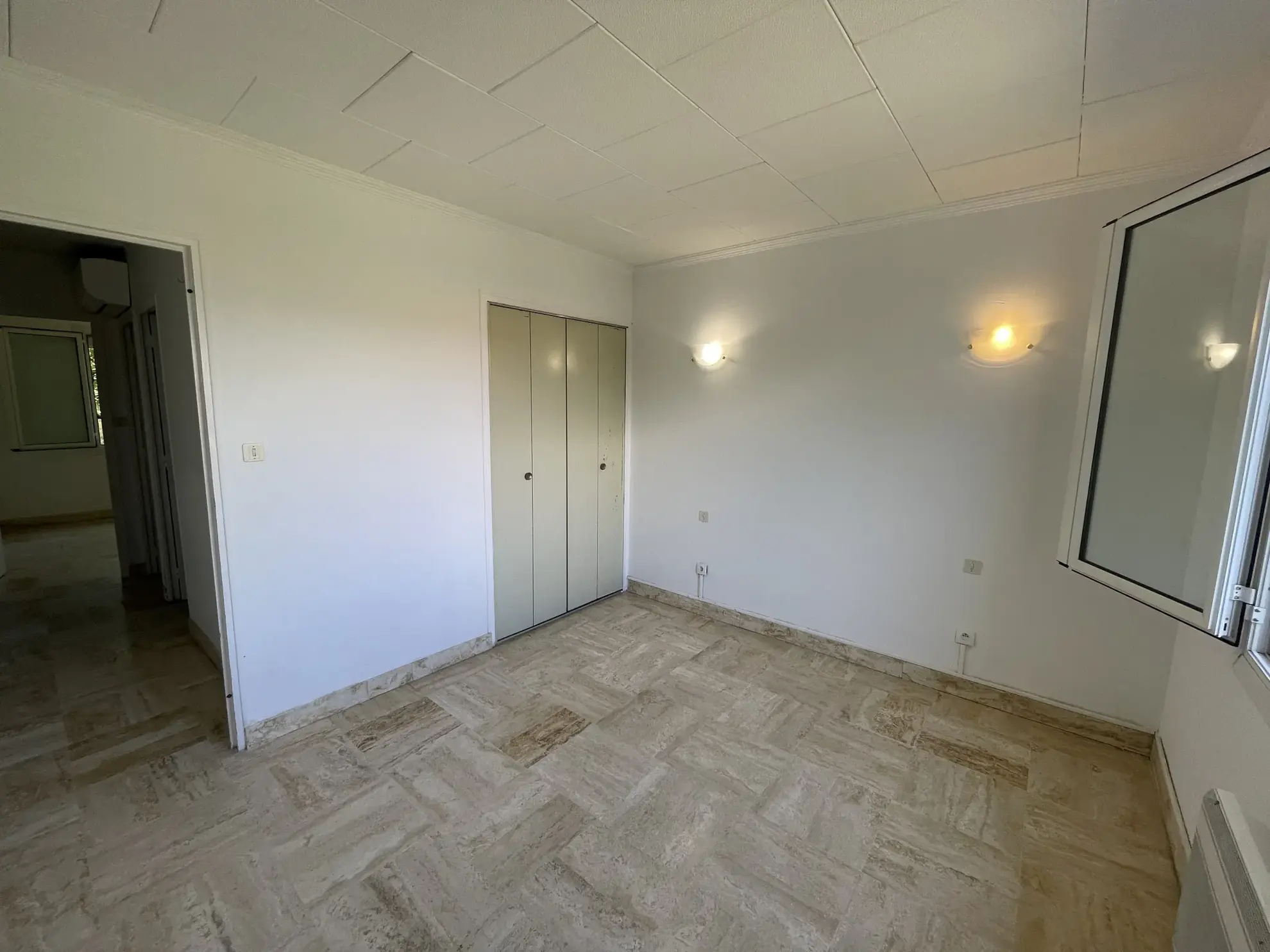 Villa de plain-pied à Pont-Saint-Esprit - Calme et confort 