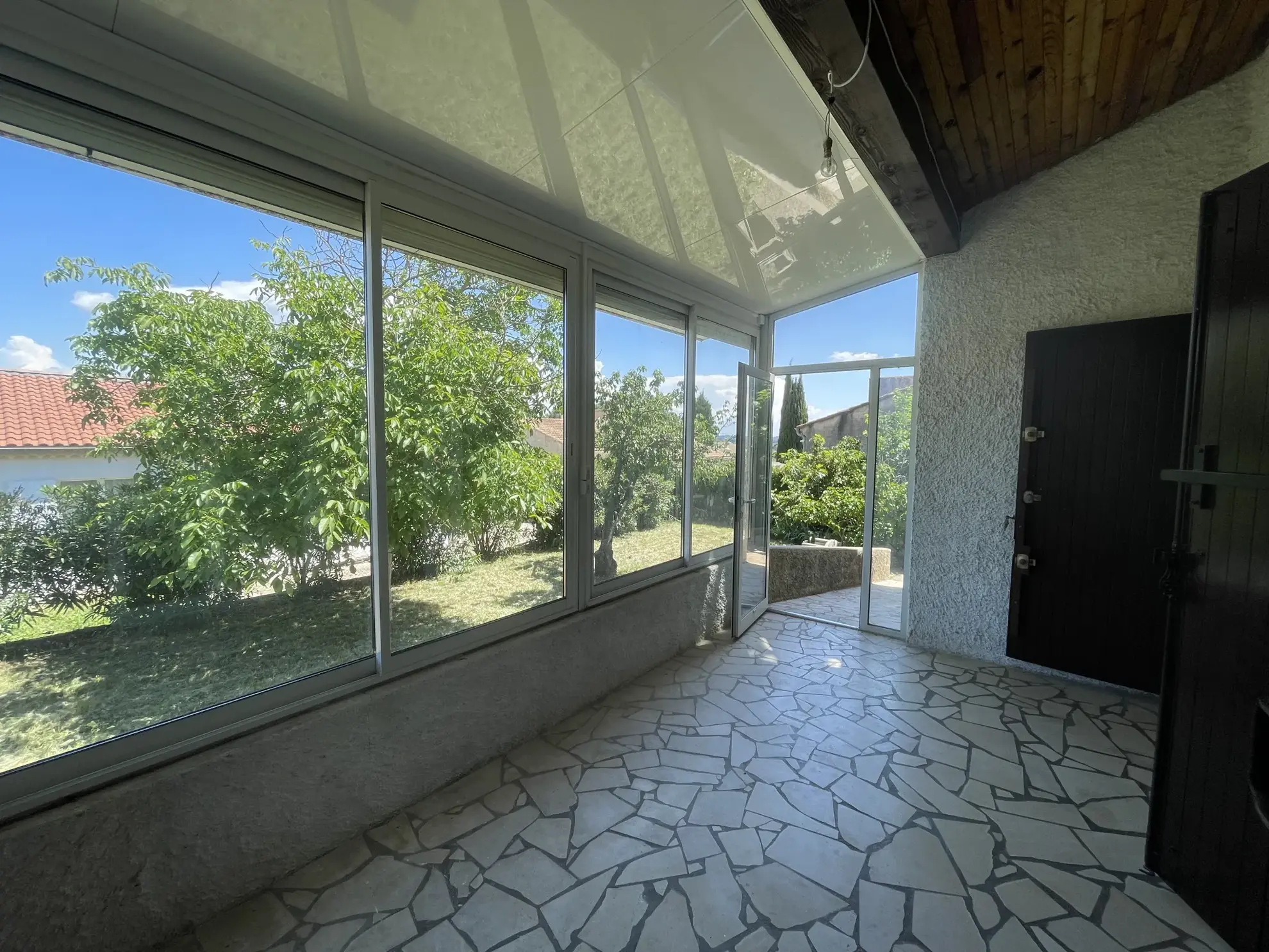 Villa de plain-pied à Pont-Saint-Esprit - Calme et confort 