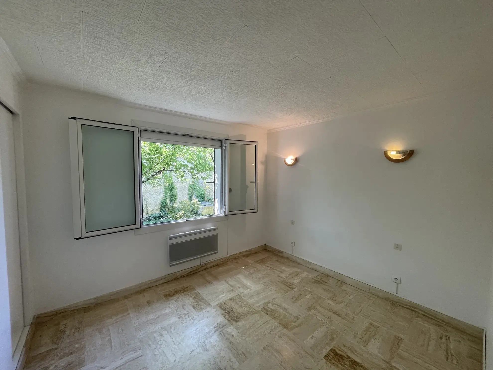 Villa de plain-pied à Pont-Saint-Esprit - Calme et confort 