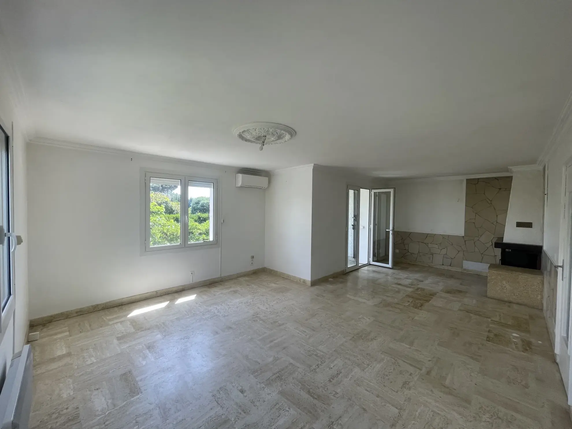 Villa de plain-pied à Pont-Saint-Esprit - Calme et confort 