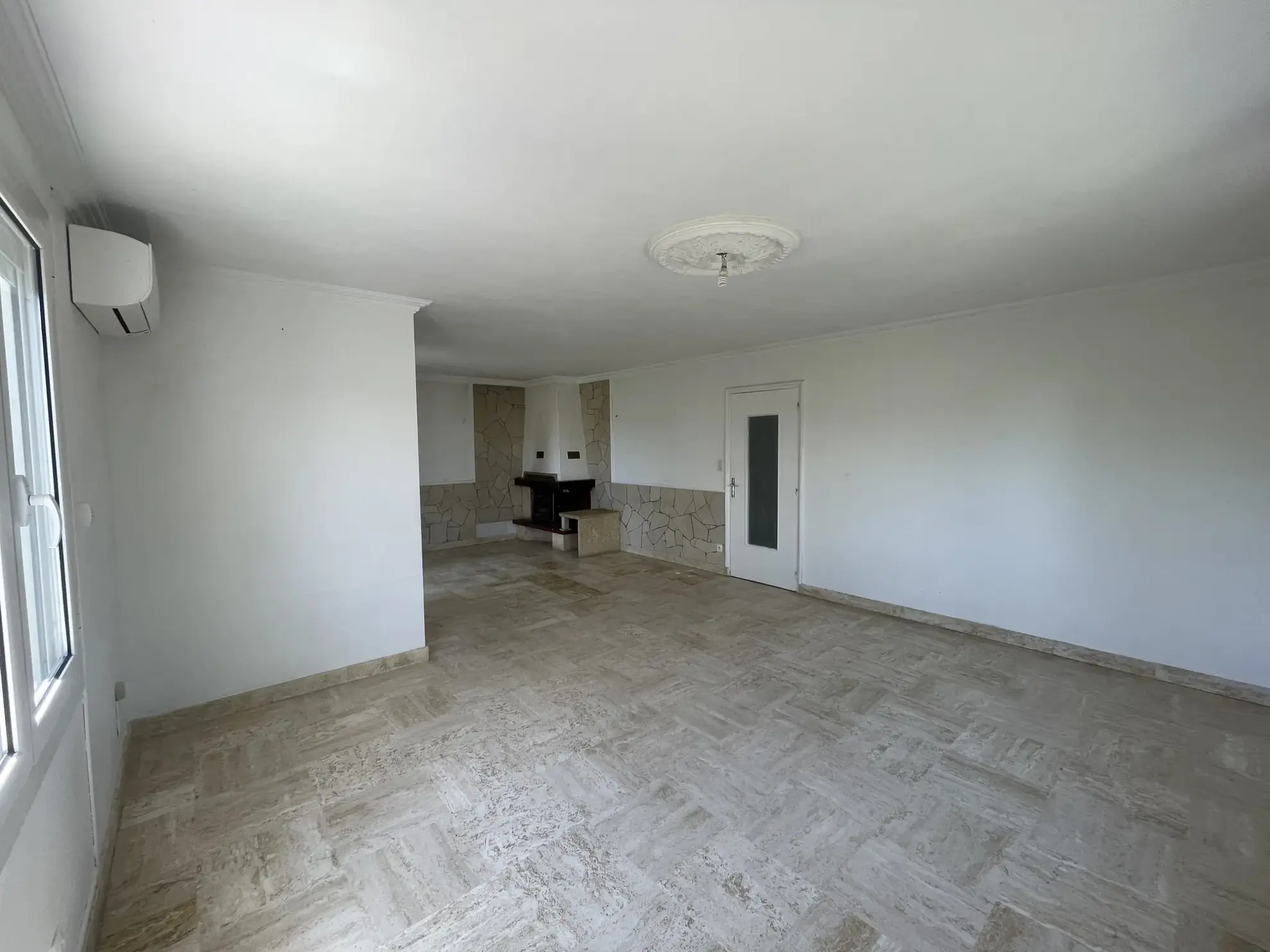 Villa de plain-pied à Pont-Saint-Esprit - Calme et confort 