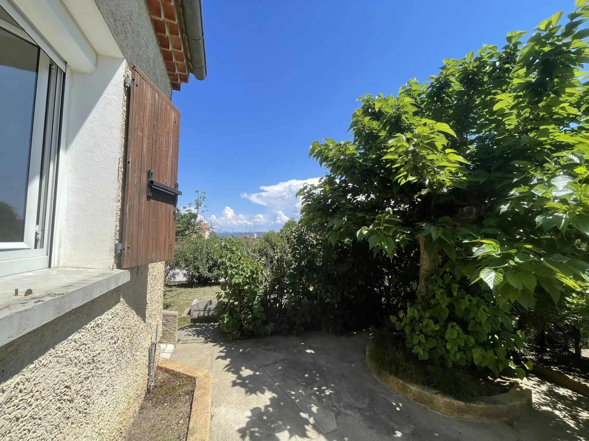 Villa de plain-pied à Pont-Saint-Esprit - Calme et confort 