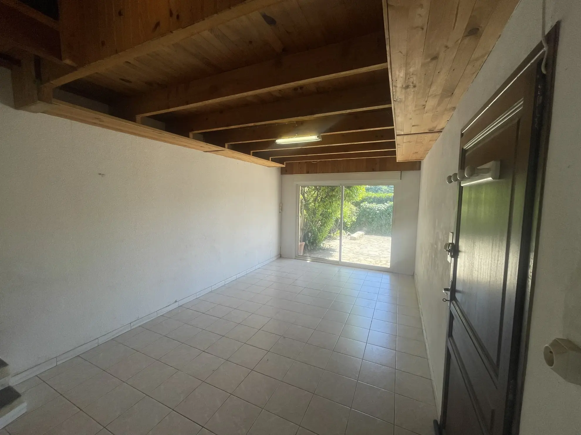 Villa de plain-pied à Pont-Saint-Esprit - Calme et confort 