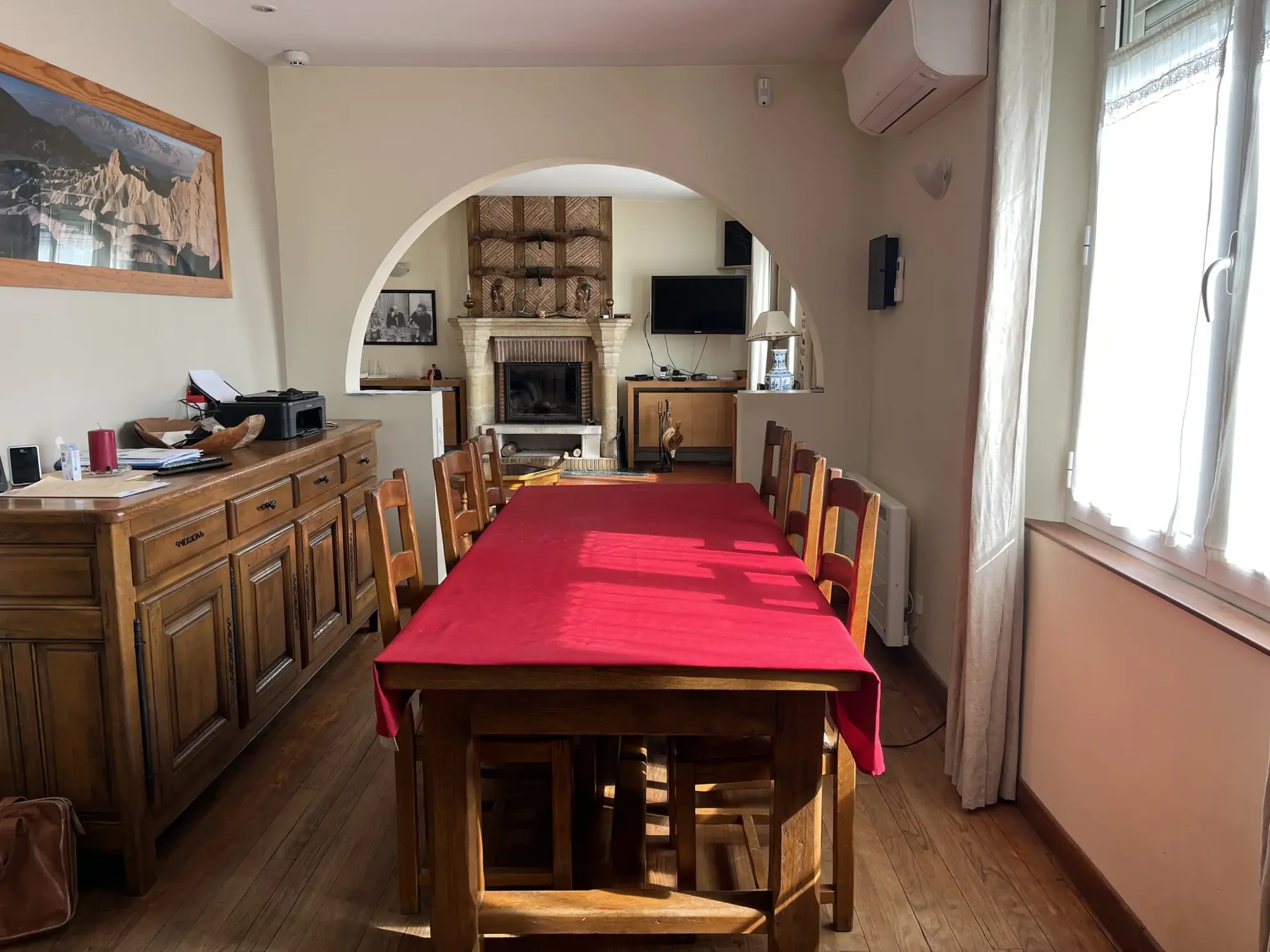 Maison avec dépendances, piscine et panneaux solaires à Captieux 