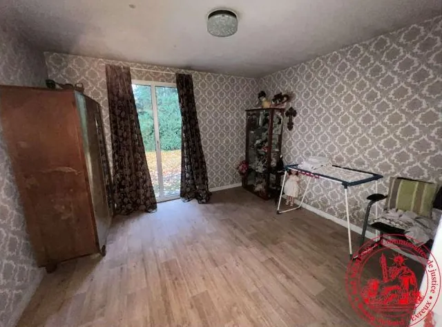 Maison de 105 m² avec jardin et garage à Gauciel – Vente aux enchères à partir de 100 000 € 