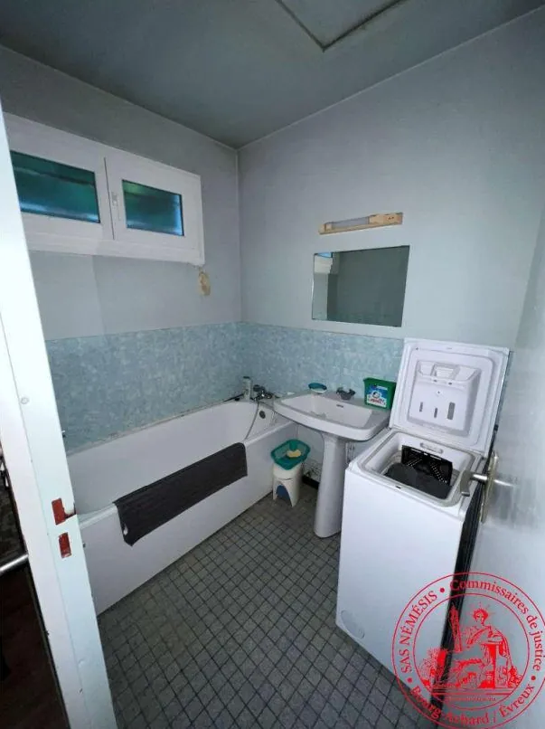 Maison de 105 m² avec jardin et garage à Gauciel – Vente aux enchères à partir de 100 000 € 